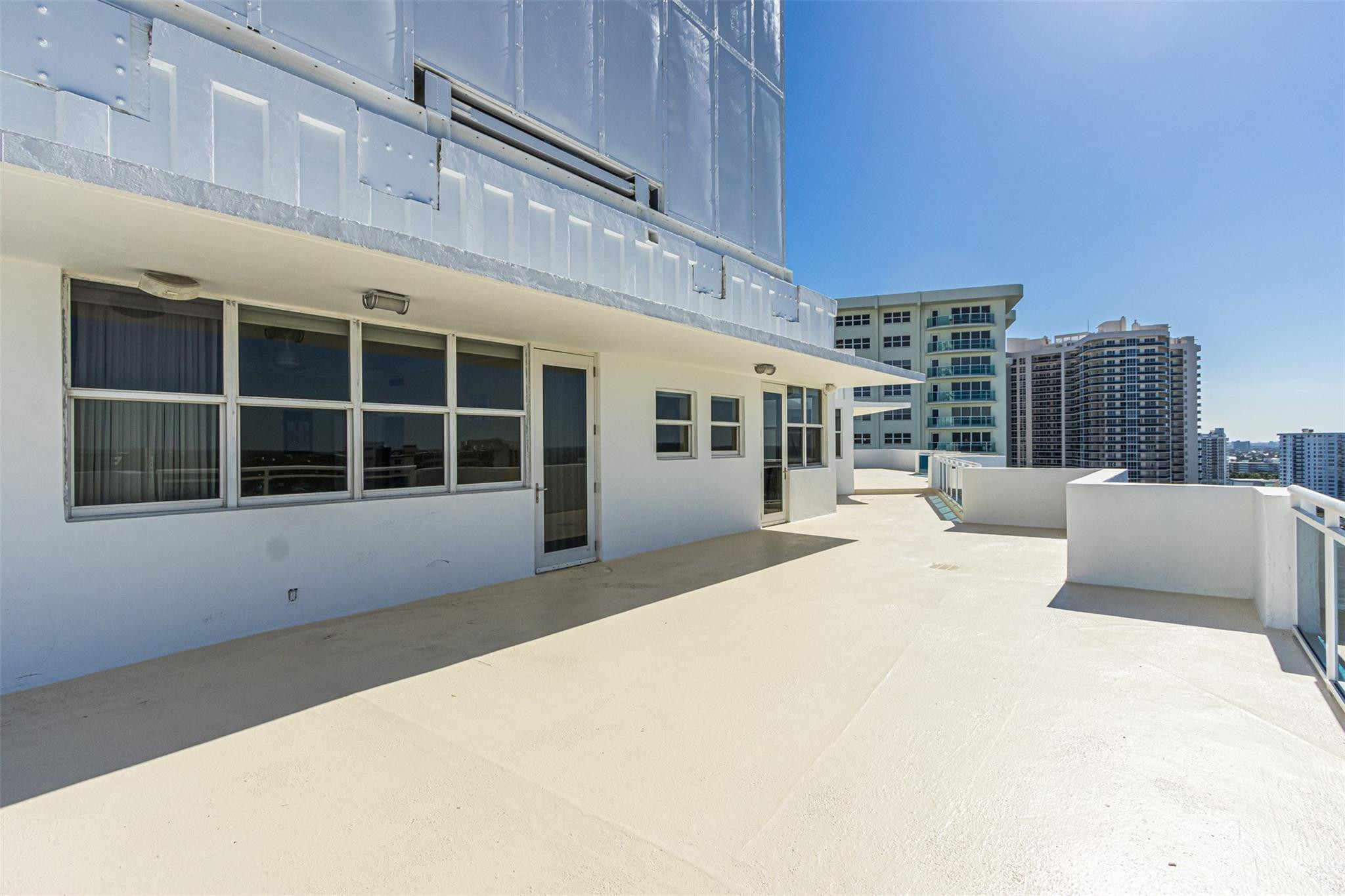 3430 Galt Ocean Drive PH1