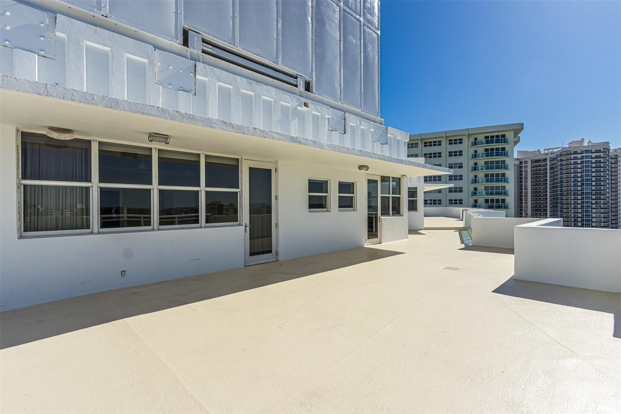 3430 Galt Ocean Drive PH1