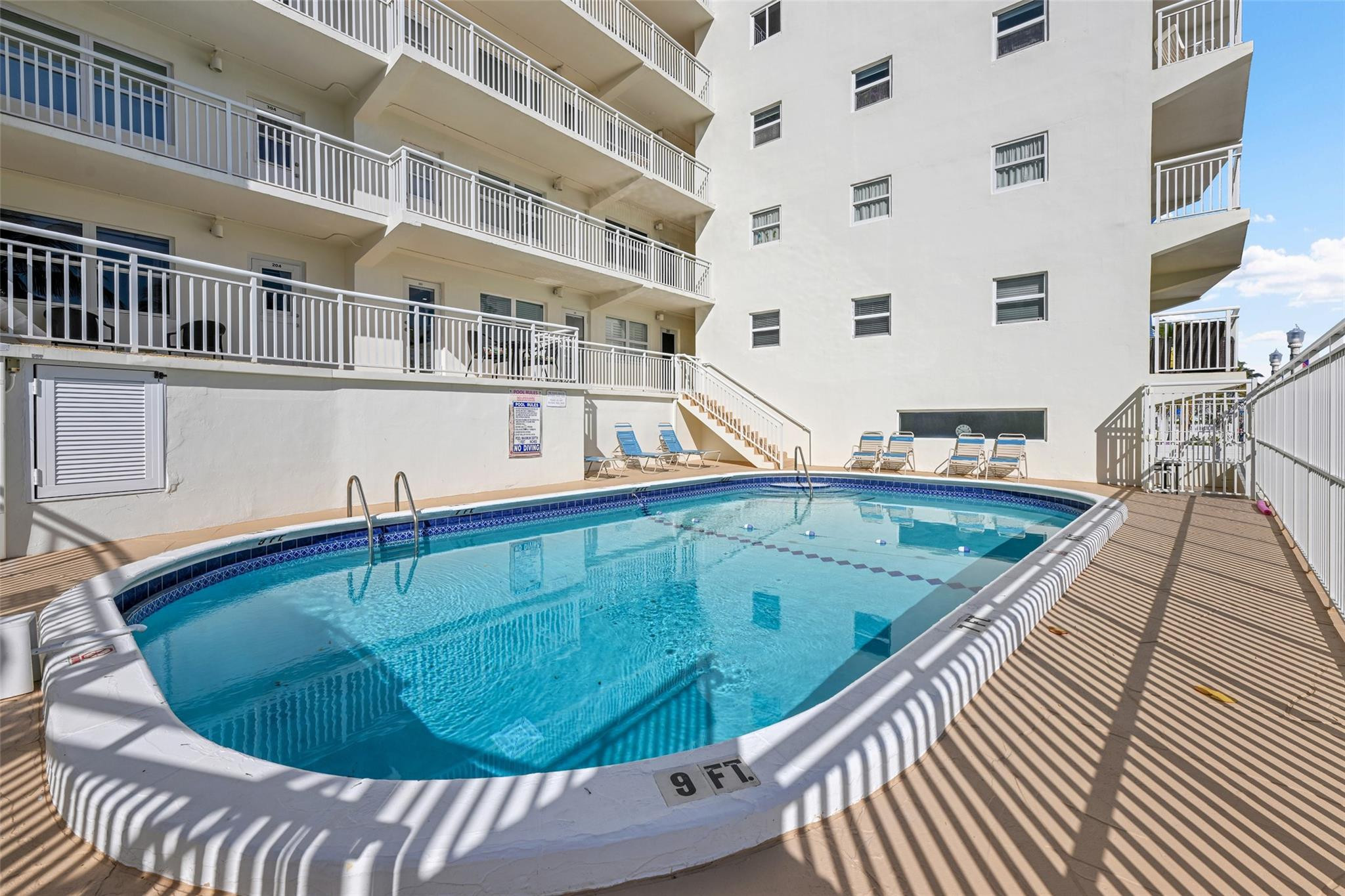 901 S Surf Road 203