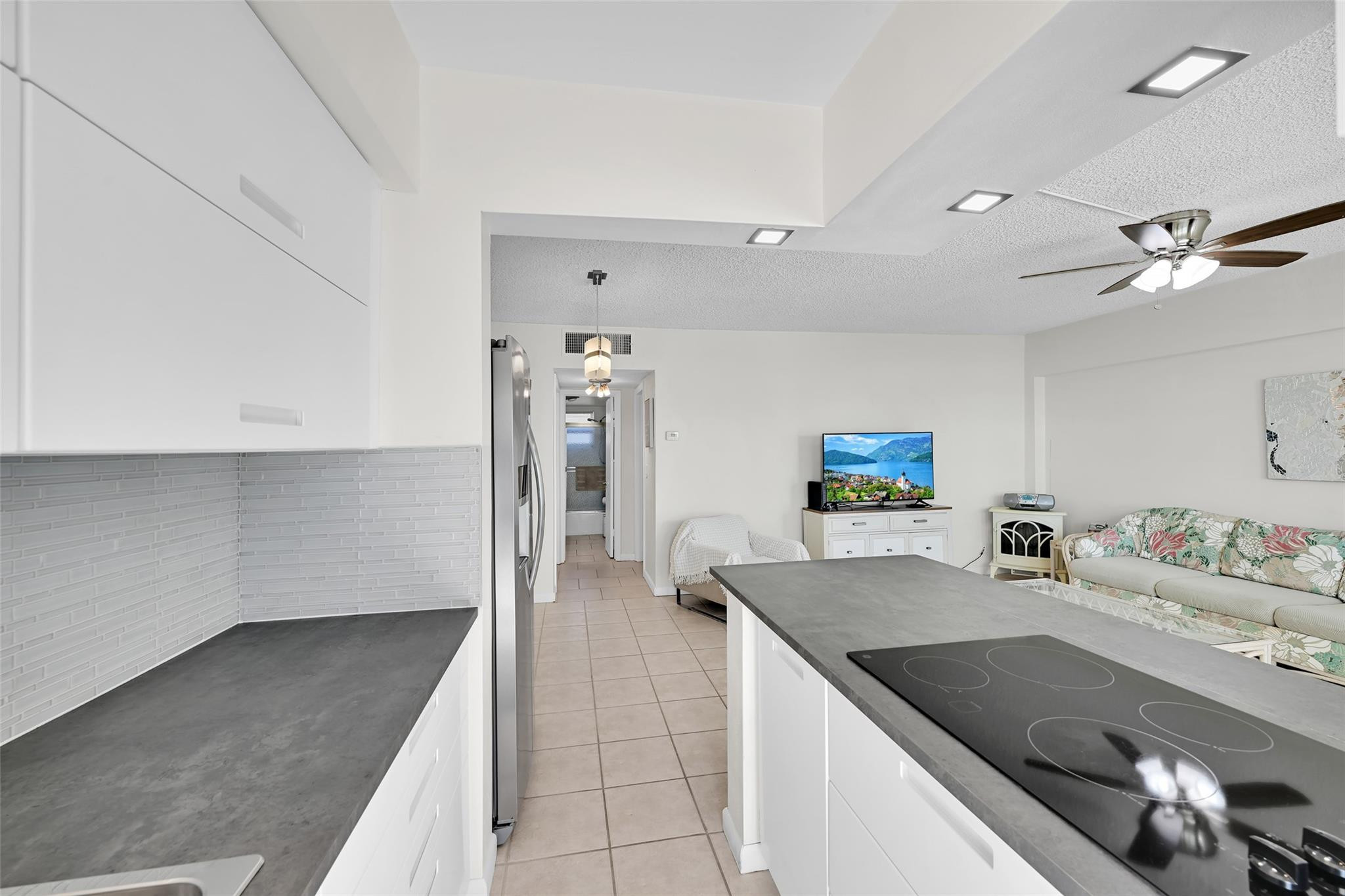 901 S Surf Road 203