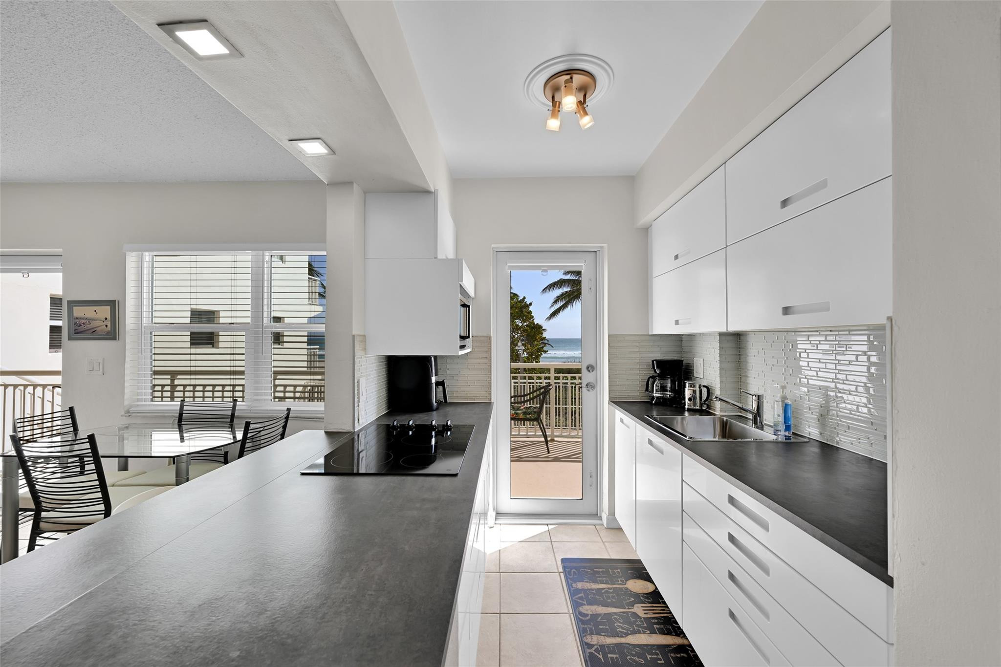 901 S Surf Road 203