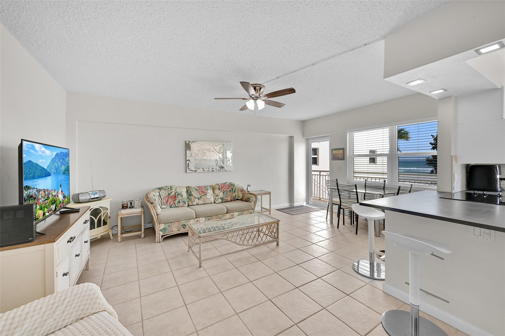 901 S Surf Road 203