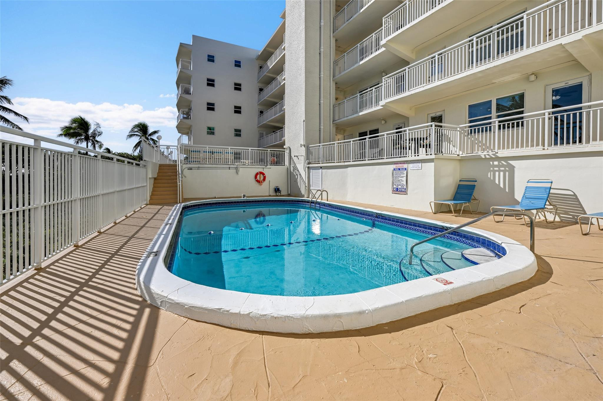 901 S Surf Road 203