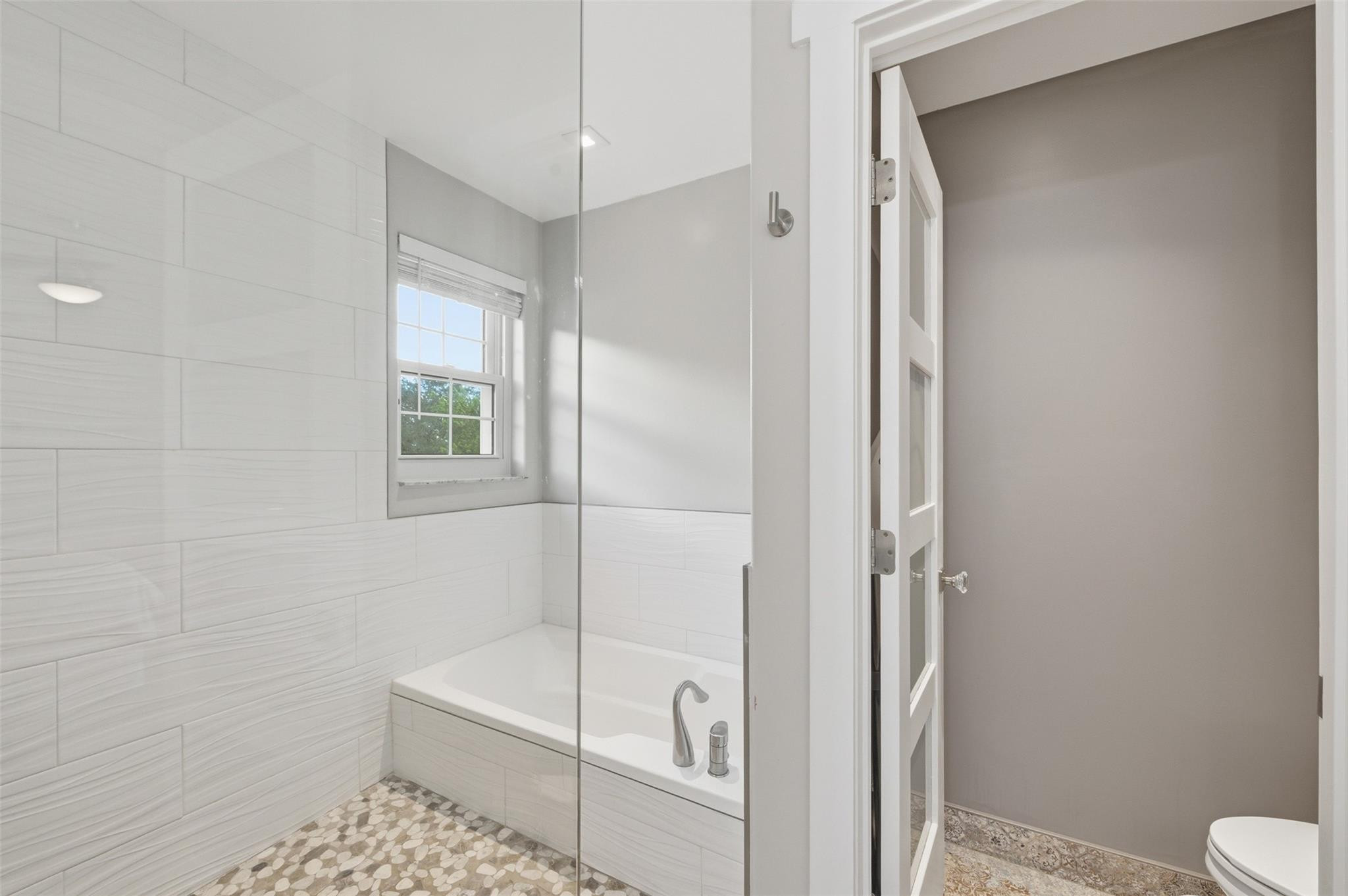 9788 Royal Palm Boulevard