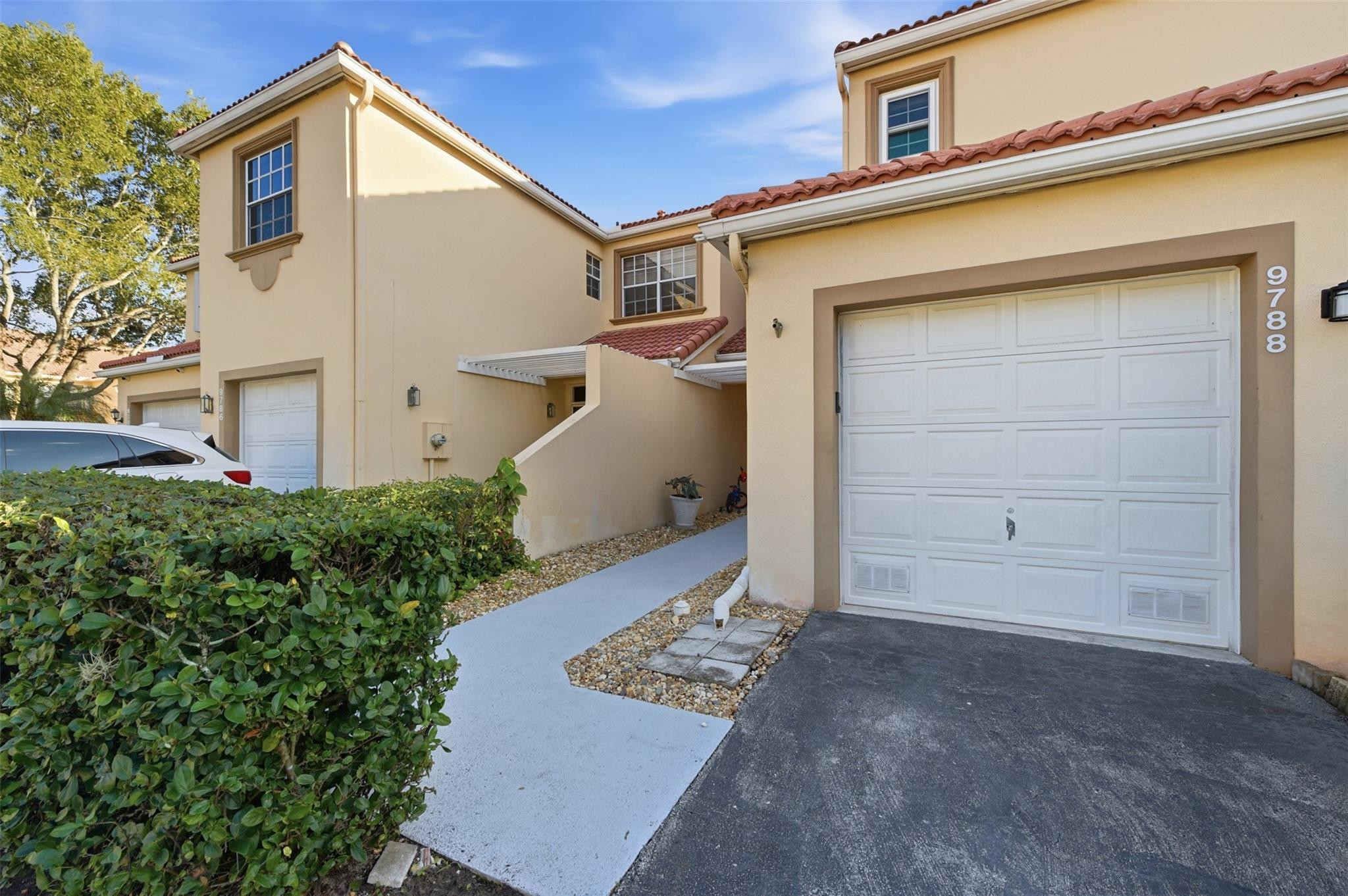 9788 Royal Palm Boulevard