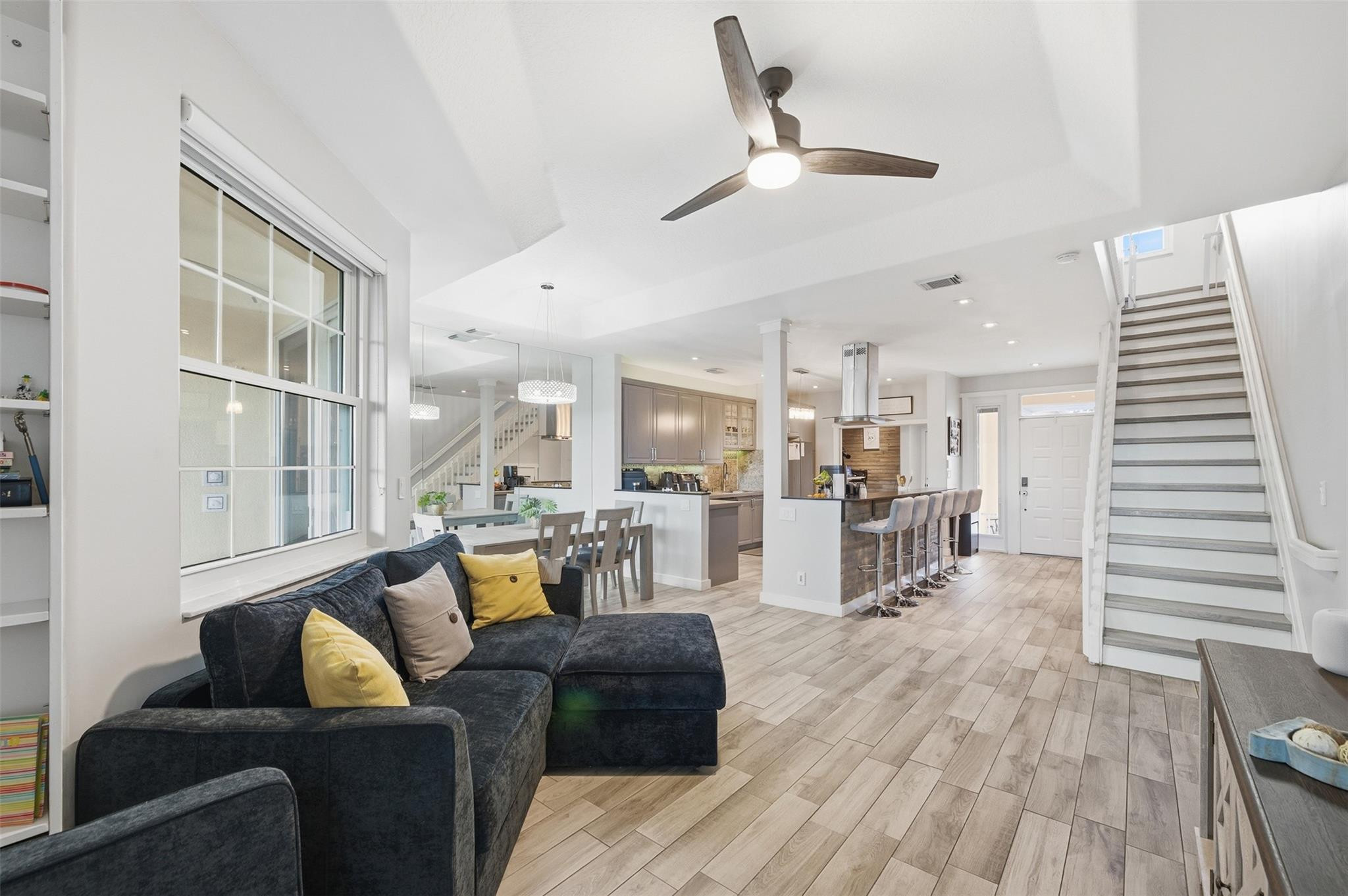 9788 Royal Palm Boulevard