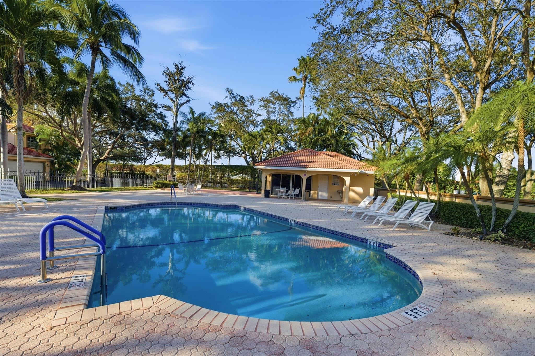 9788 Royal Palm Boulevard