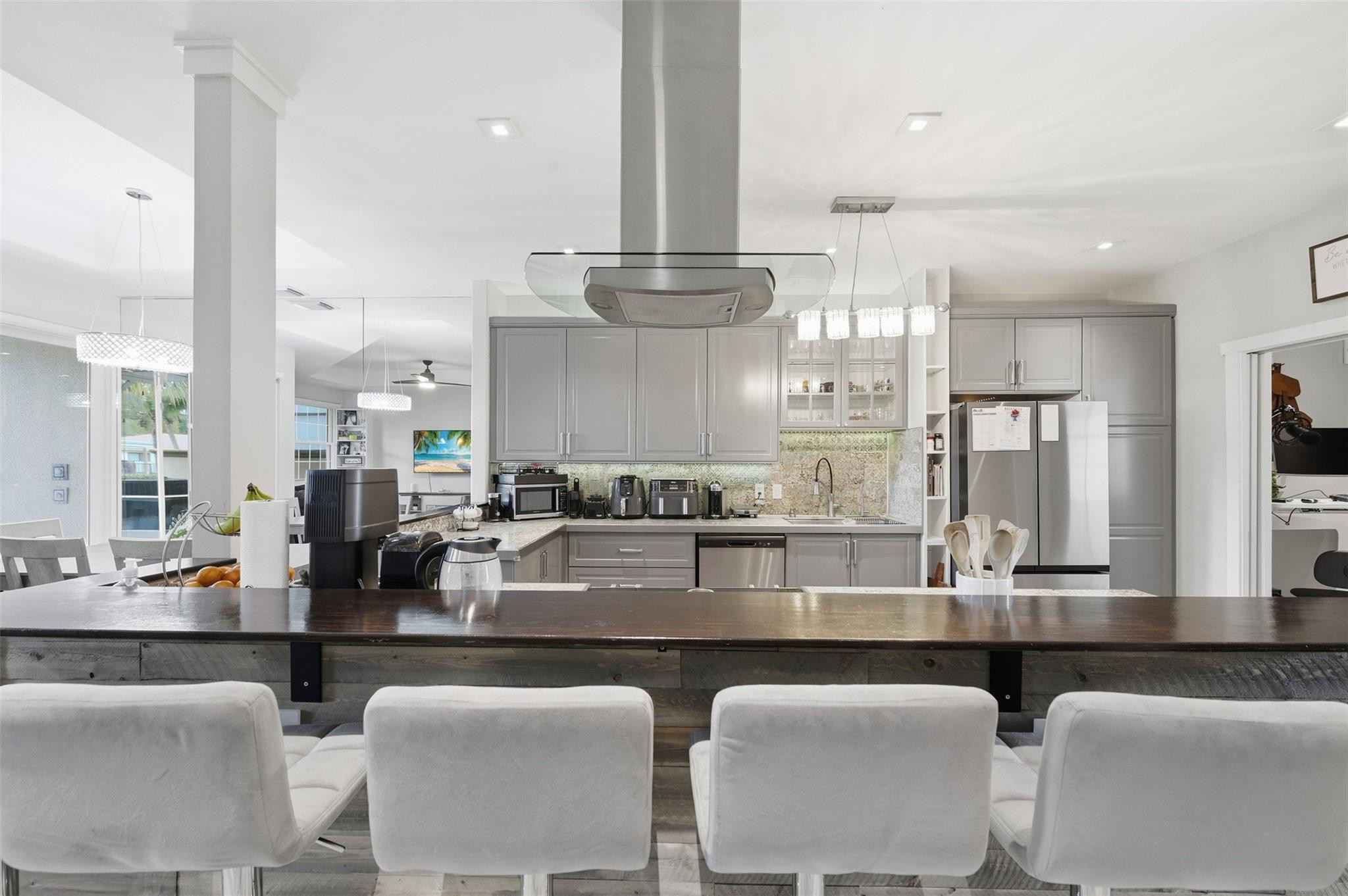 9788 Royal Palm Boulevard