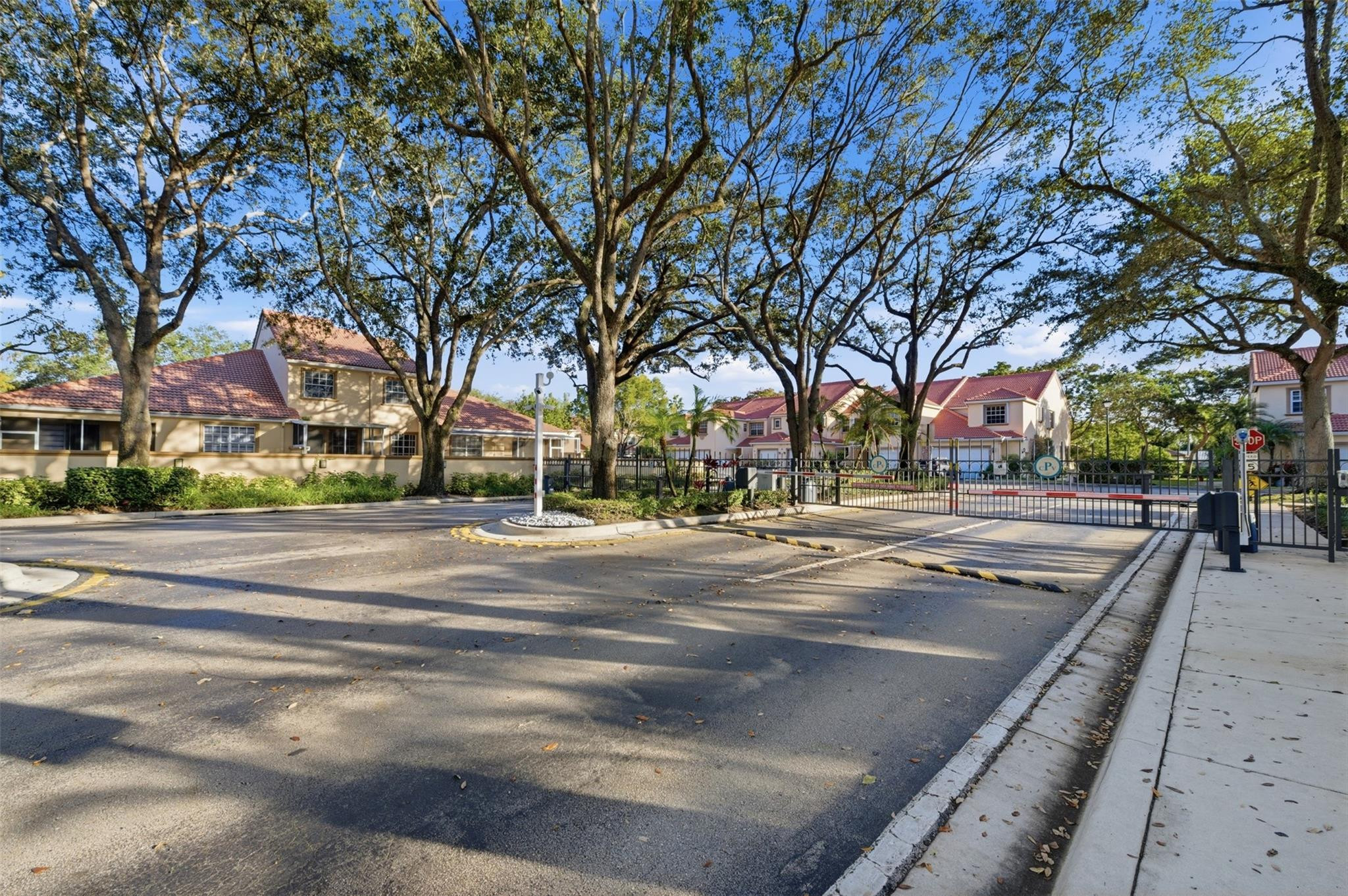 9788 Royal Palm Boulevard