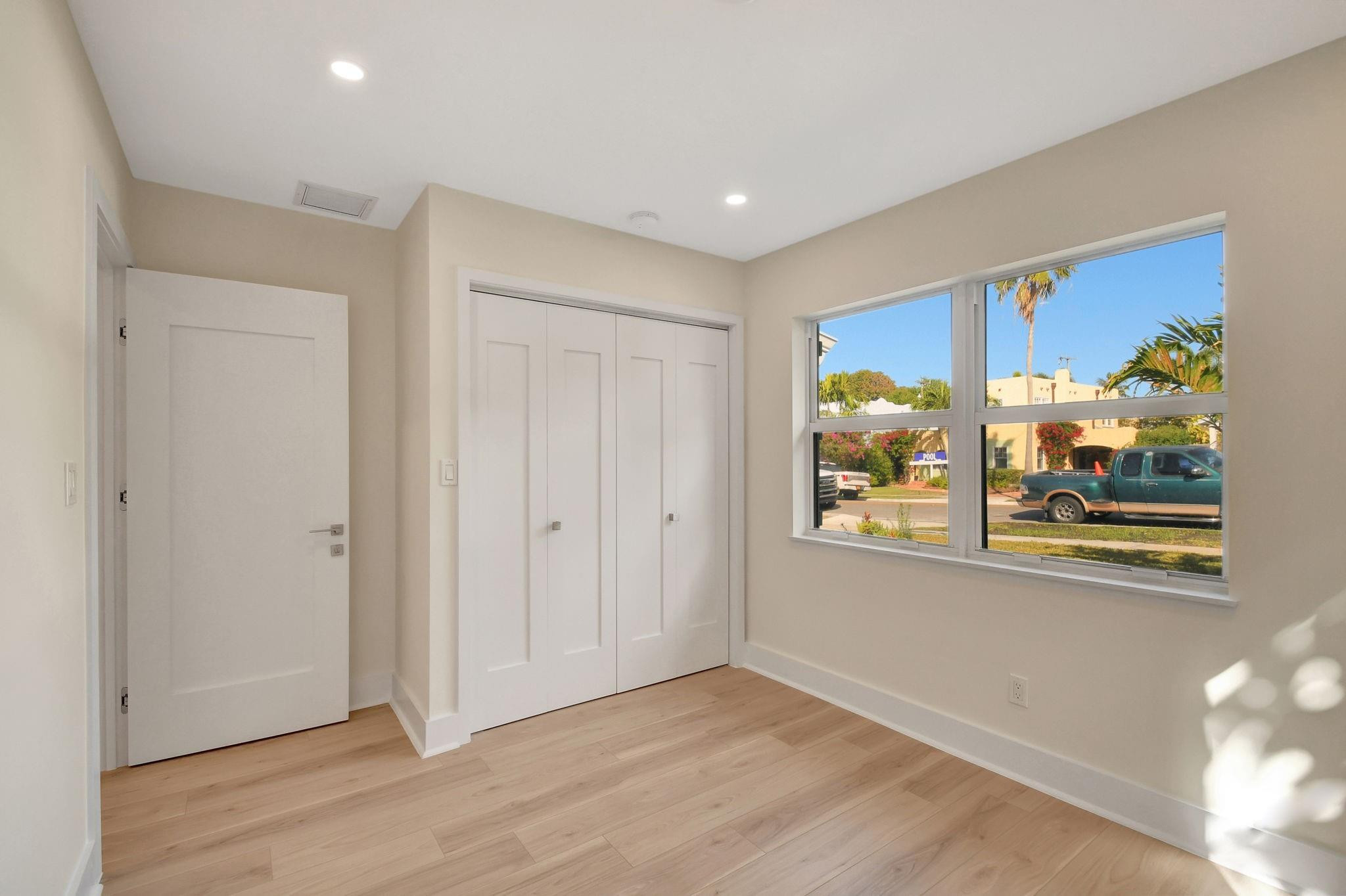 732 Flamingo Drive
