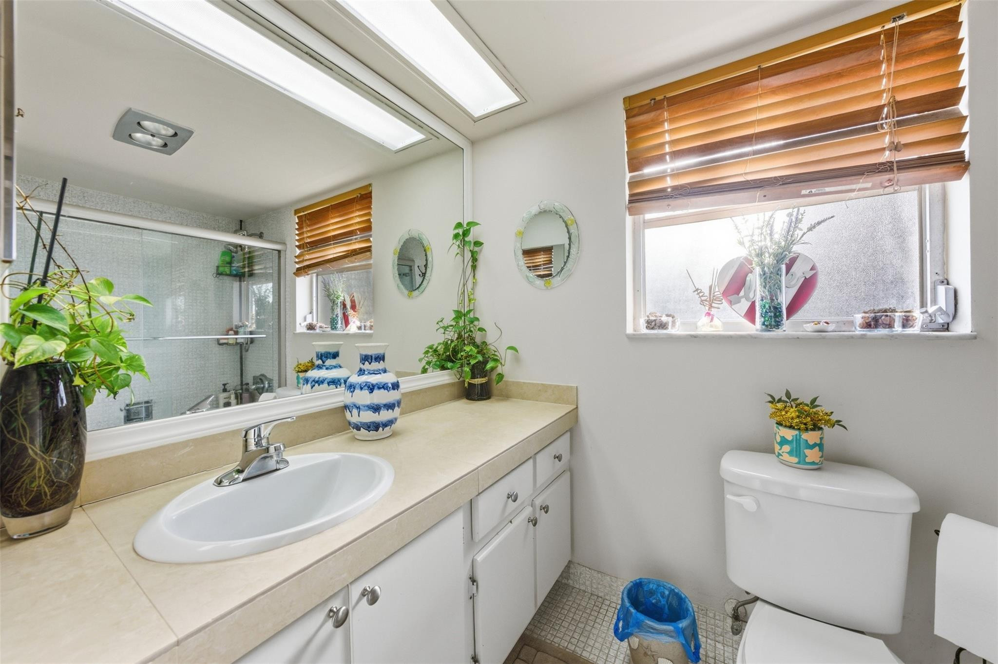 3000 S Course Drive 201