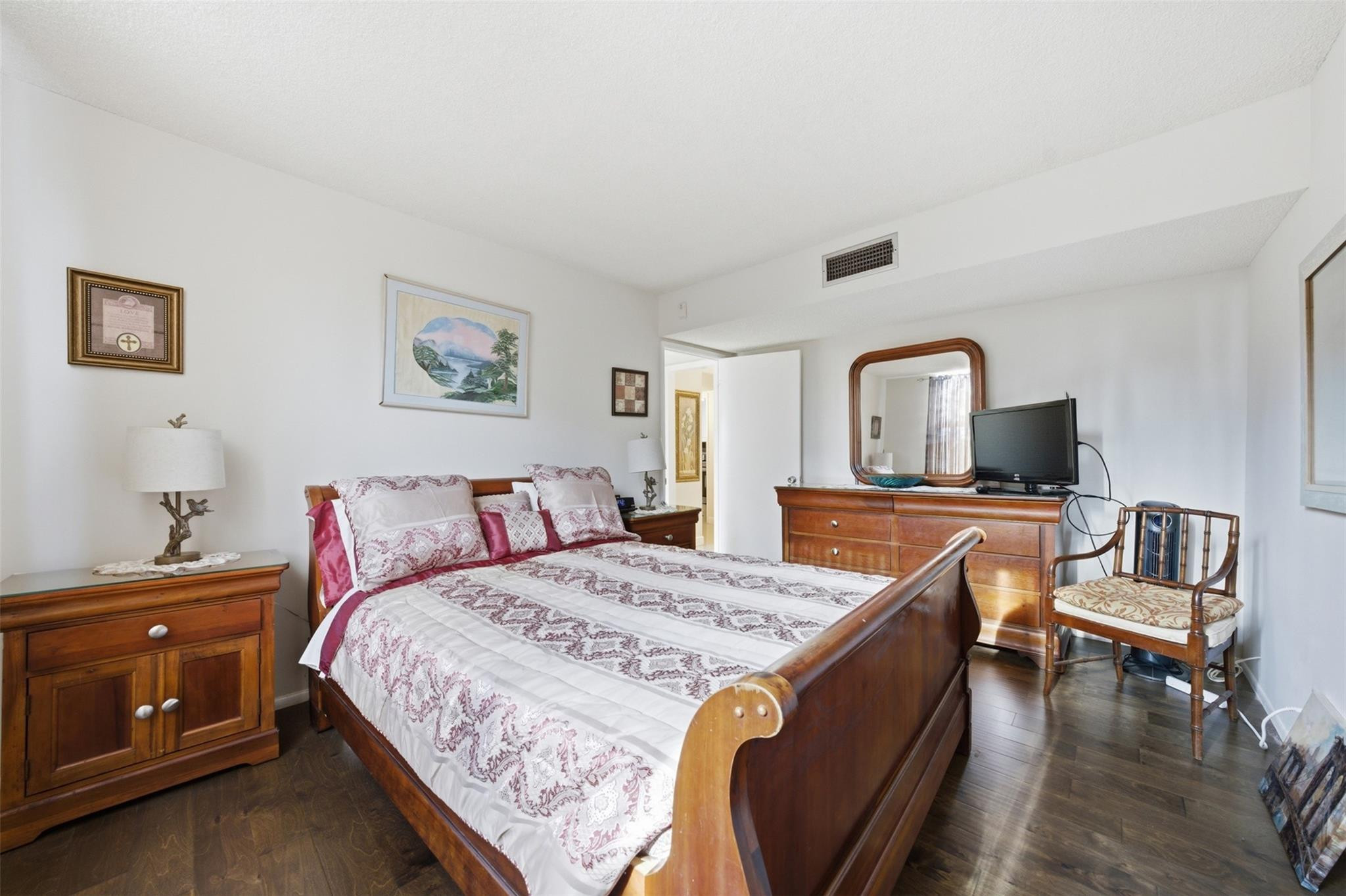 3000 S Course Drive 201