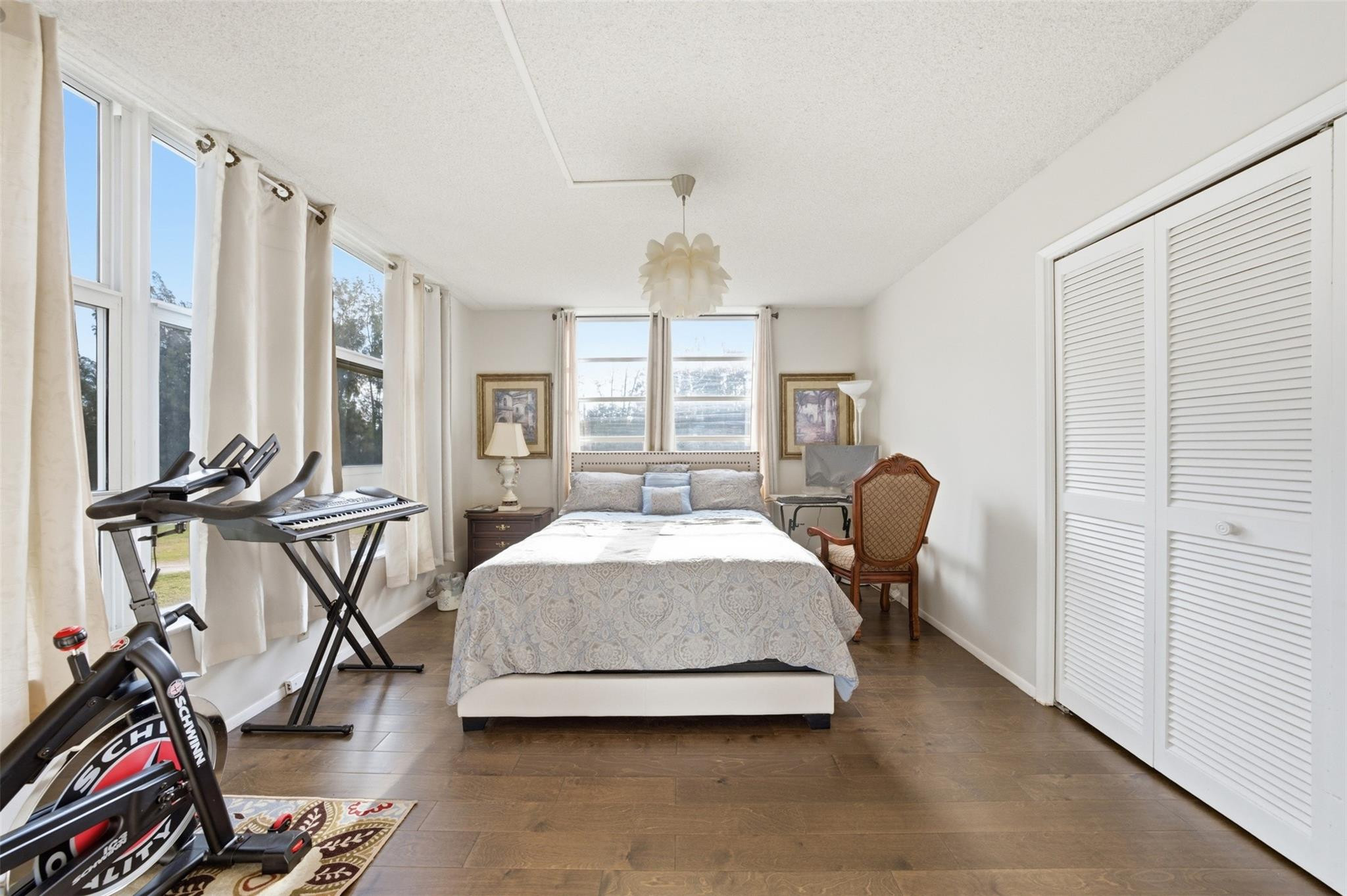 3000 S Course Drive 201