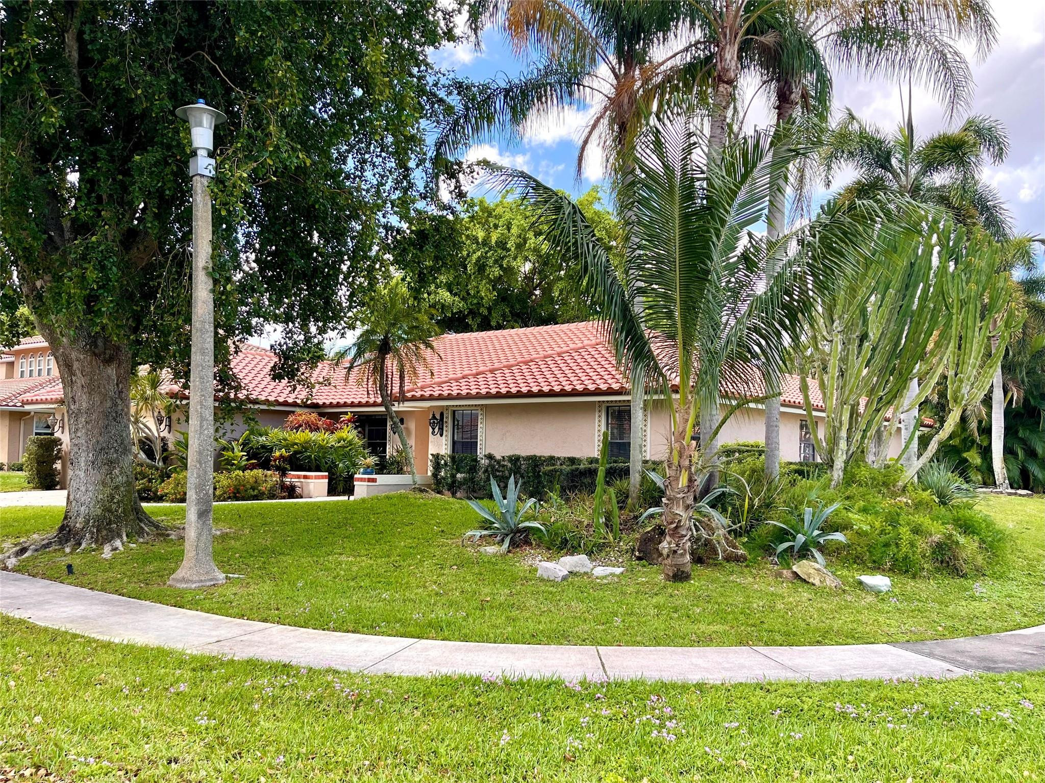 2899 NW 26th Avenue