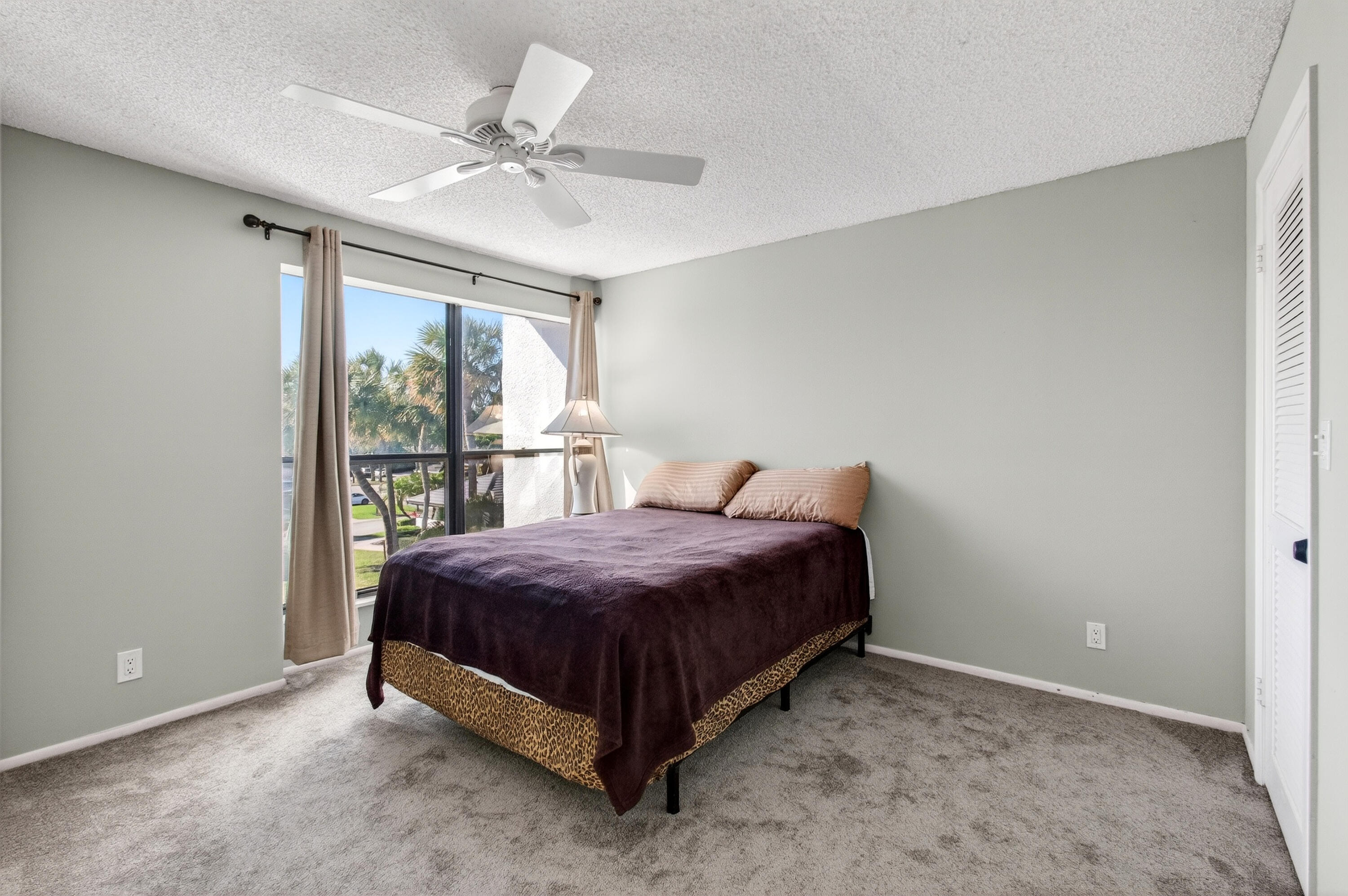 2303 Bridgewood Drive 2303