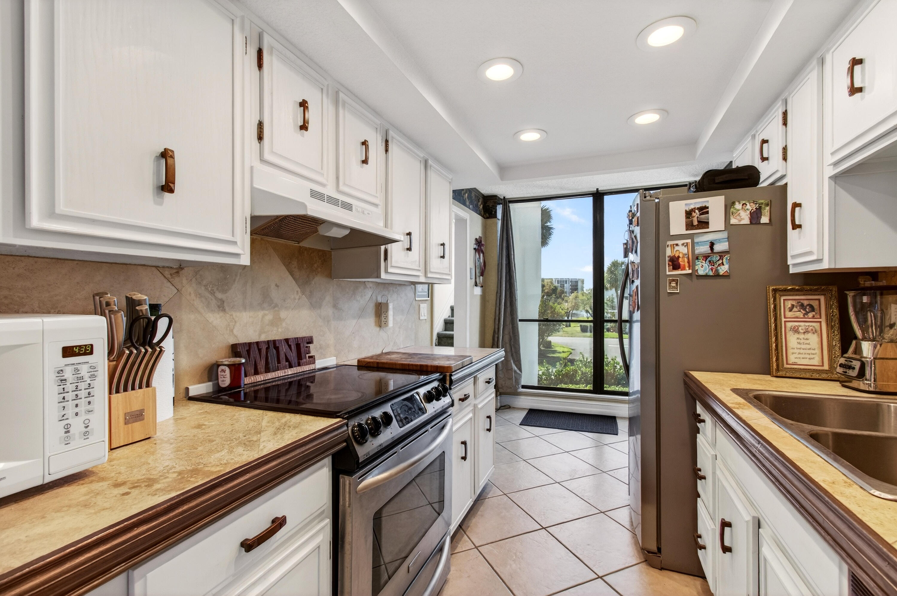 2303 Bridgewood Drive 2303