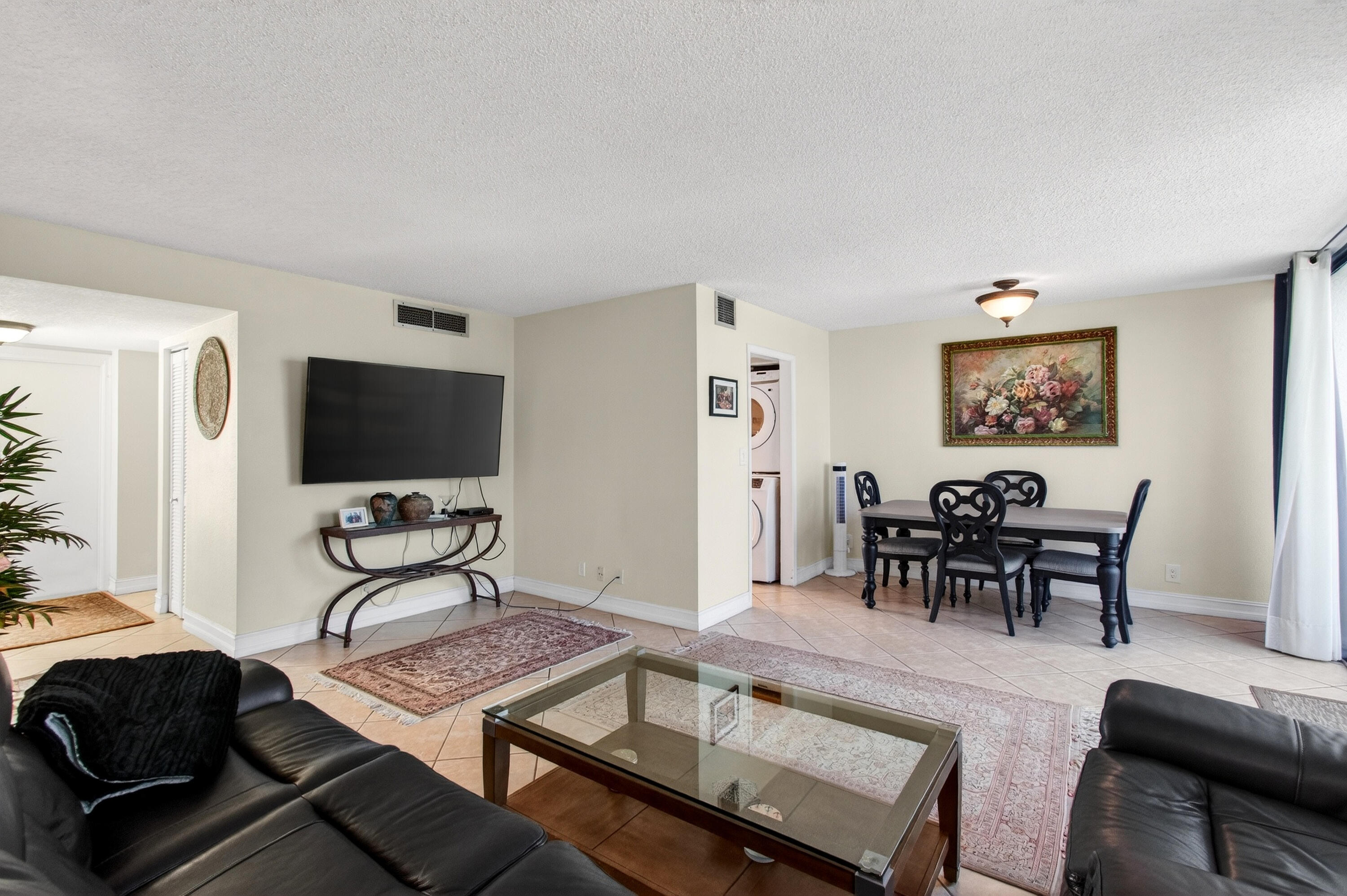 2303 Bridgewood Drive 2303