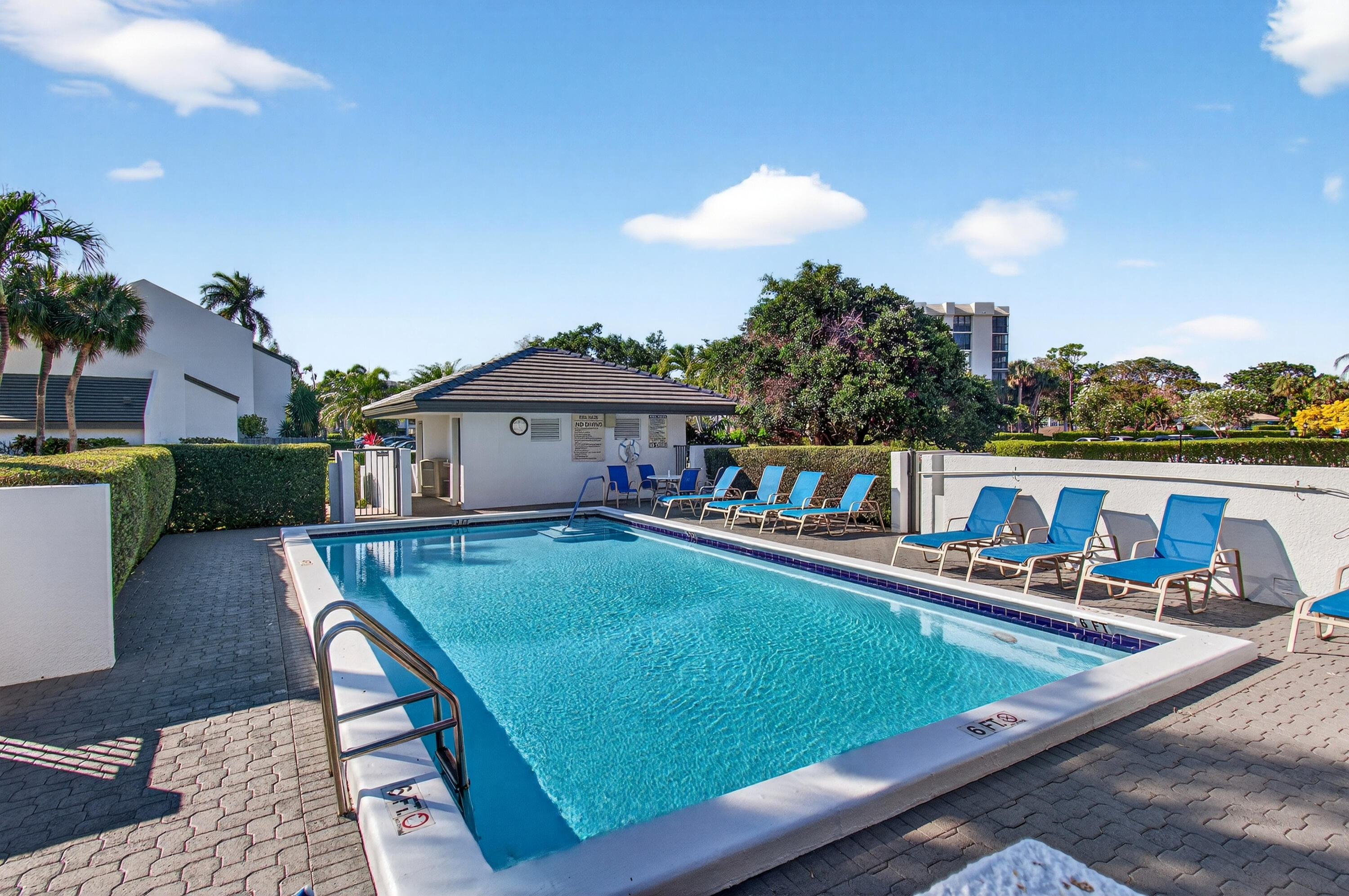 2303 Bridgewood Drive 2303