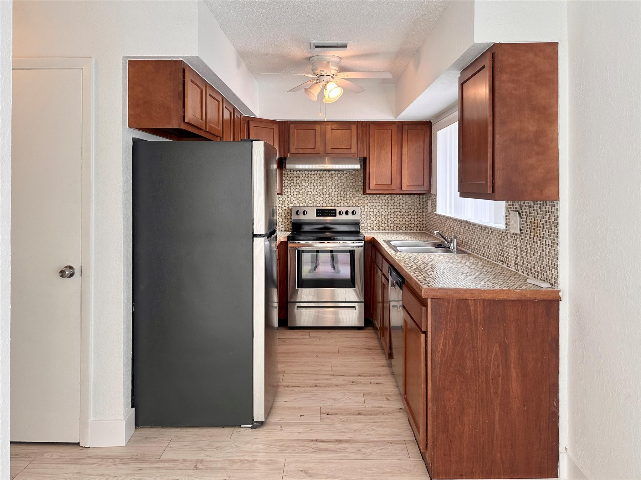 2580 Coral Springs Drive