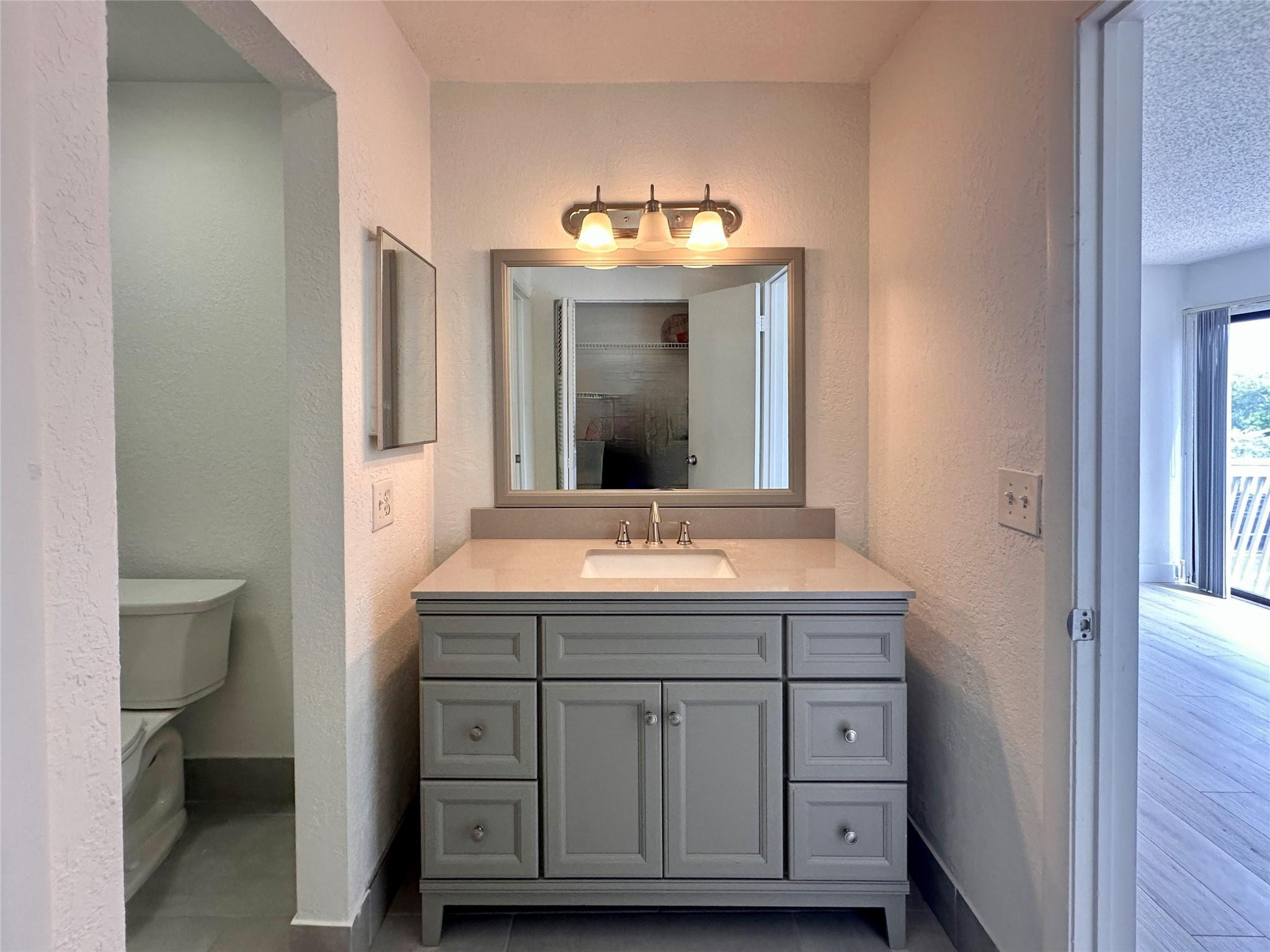 2580 Coral Springs Drive