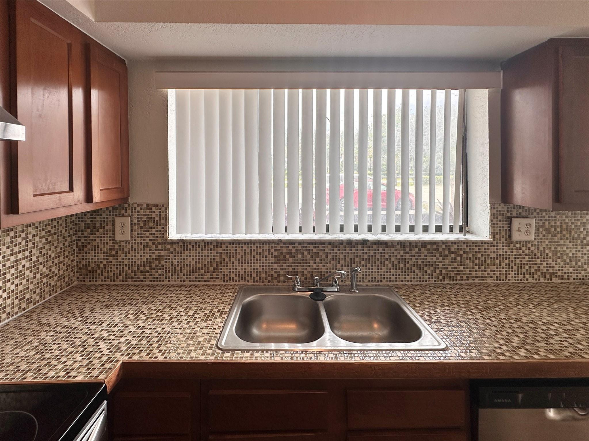 2580 Coral Springs Drive