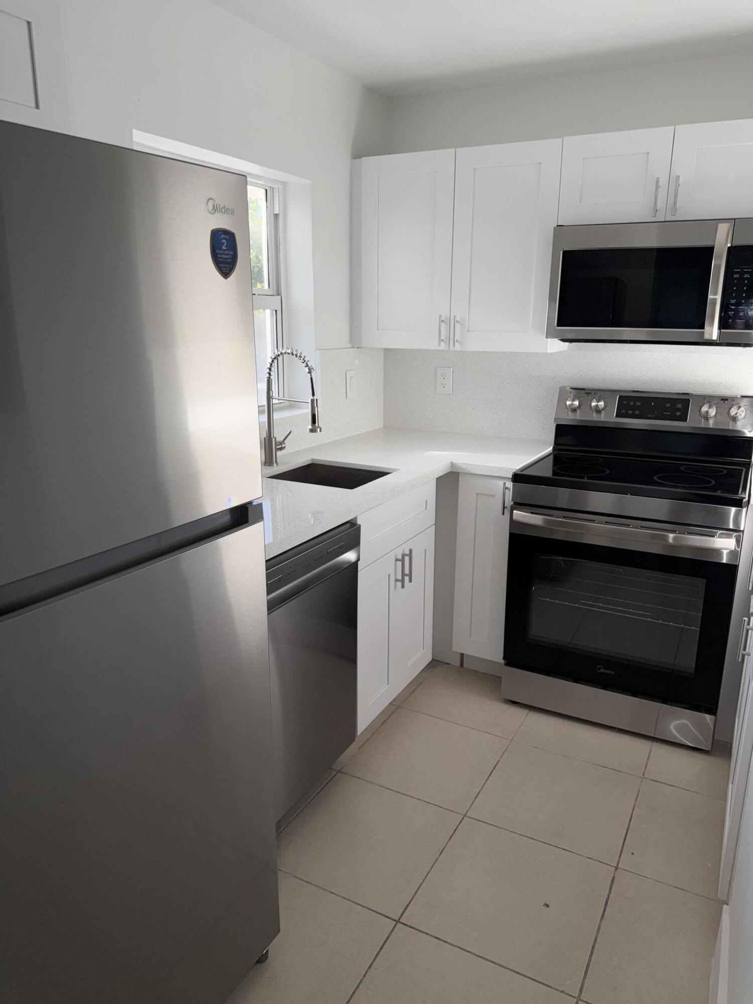 4143 N Ocean Boulevard 203