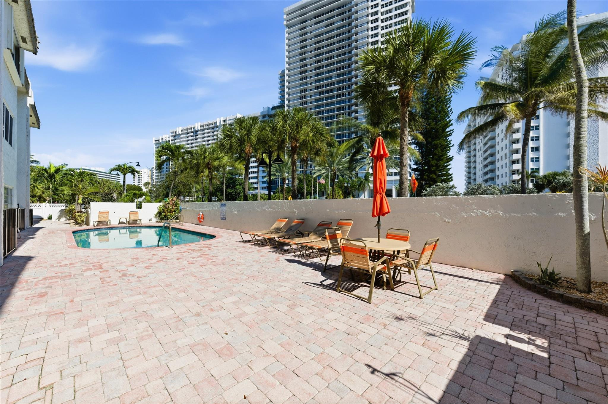 4143 N Ocean Boulevard 203