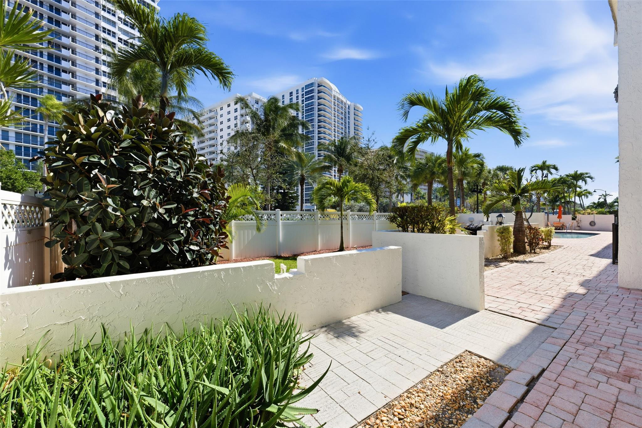 4143 N Ocean Boulevard 203