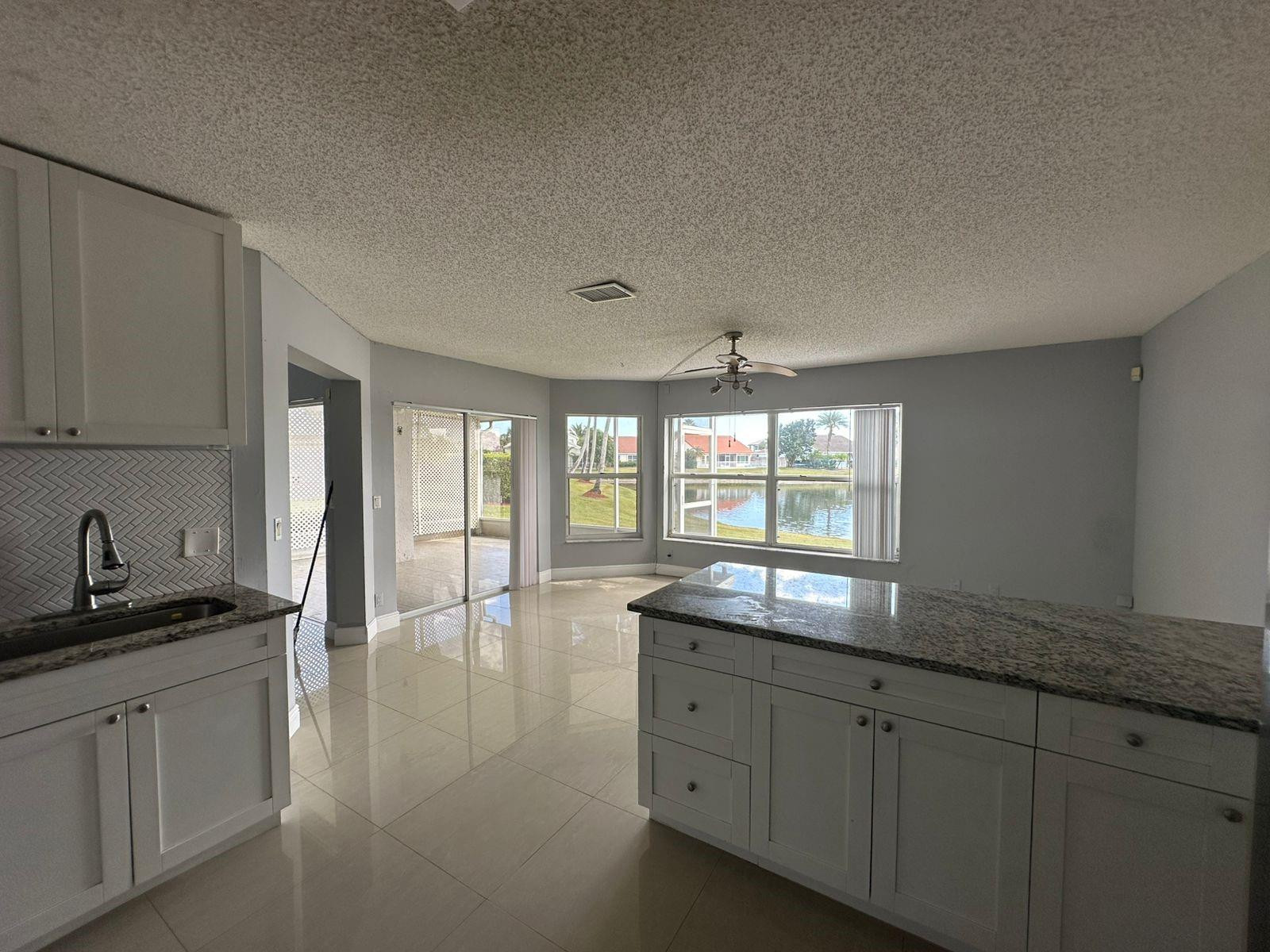 7700 Stone Harbour Drive 4