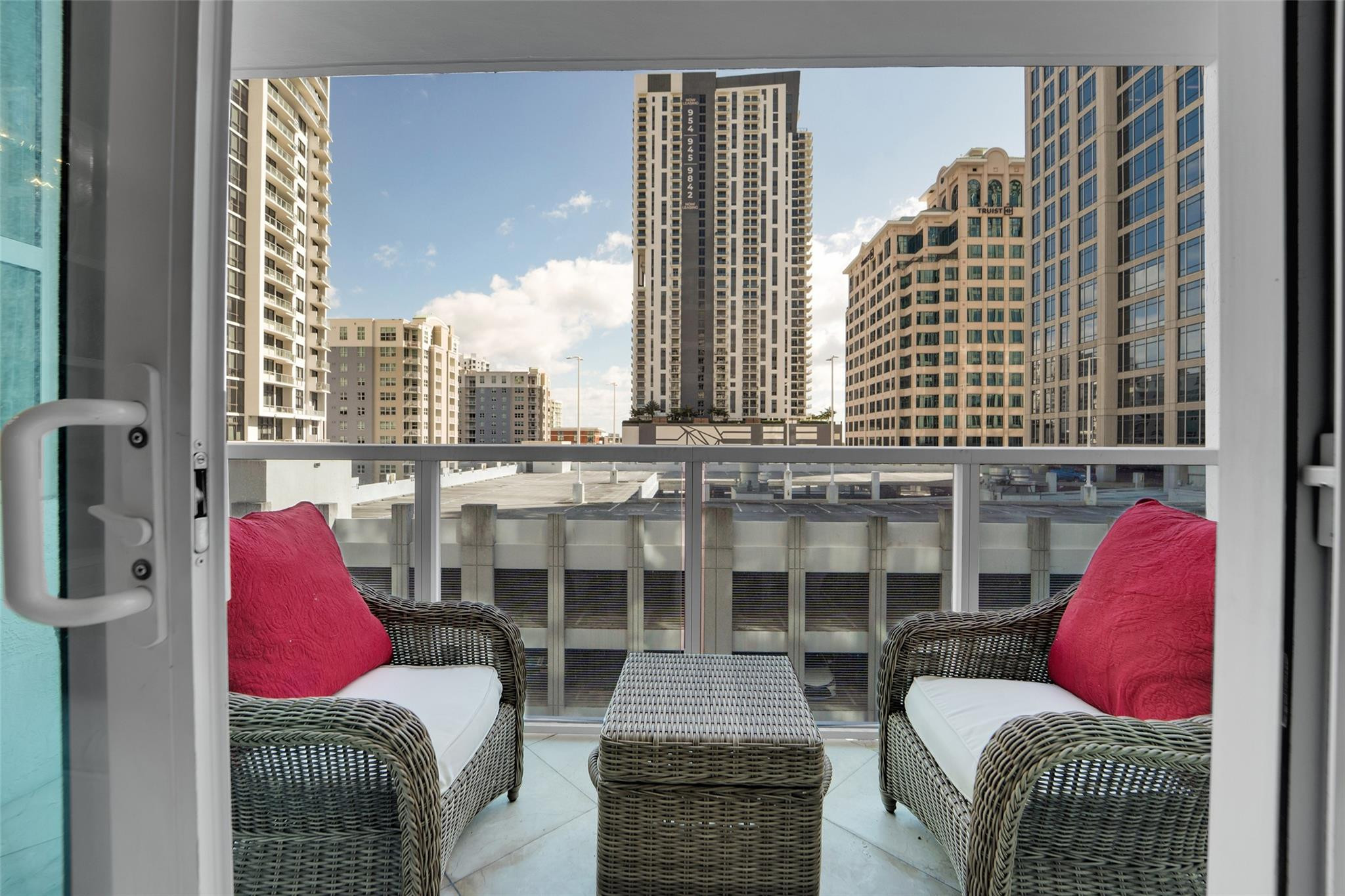 350 SE 2nd Street 850