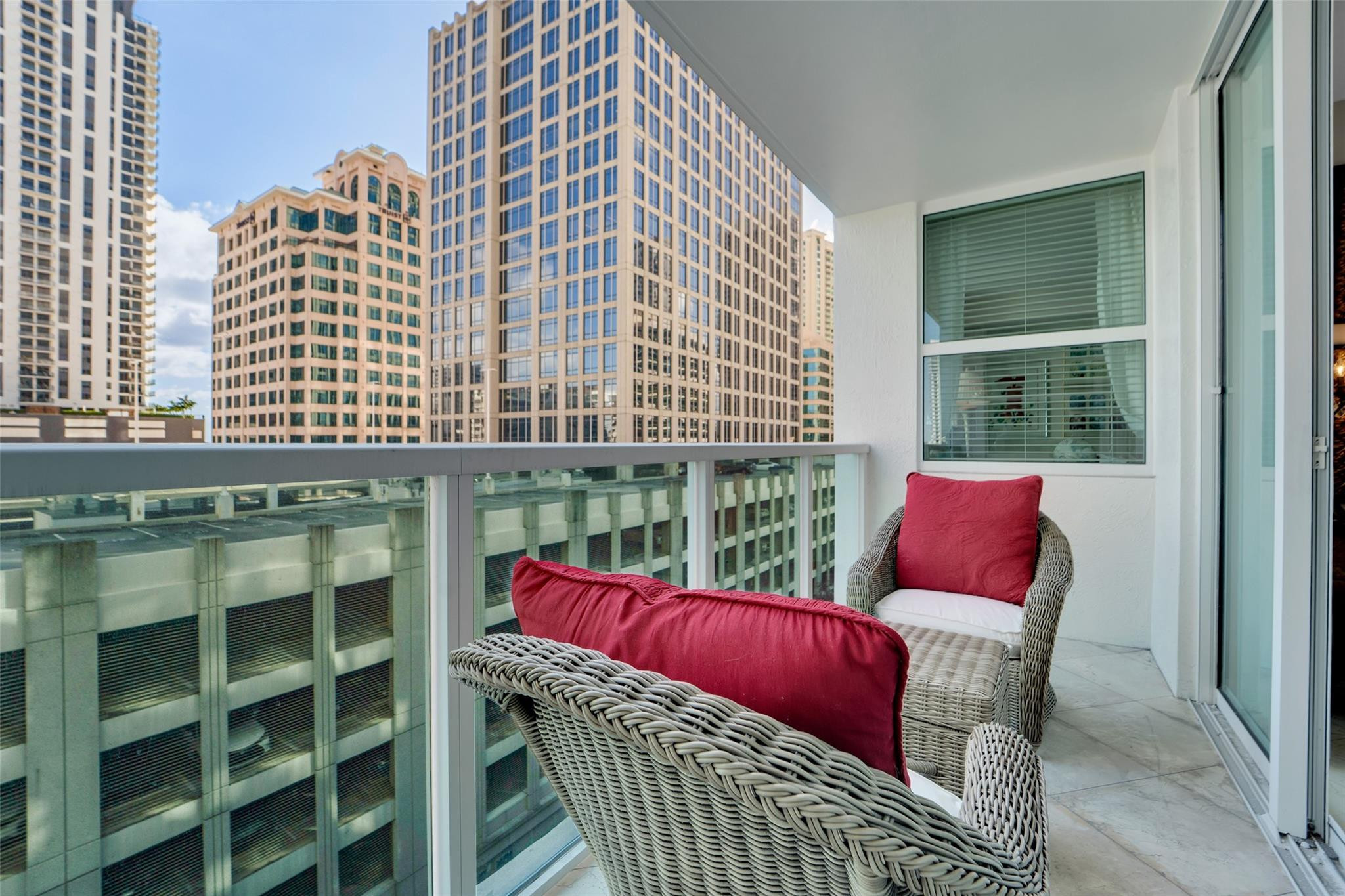 350 SE 2nd Street 850