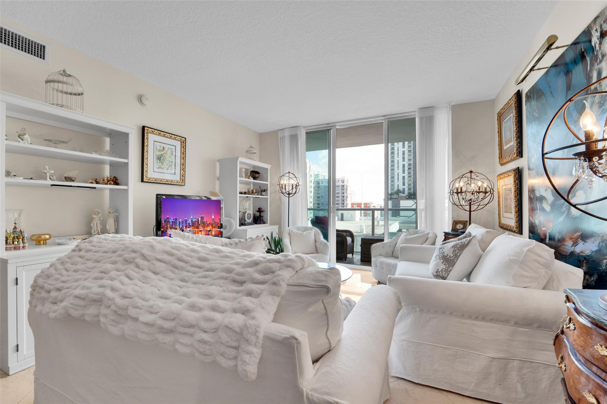 350 SE 2nd Street 850