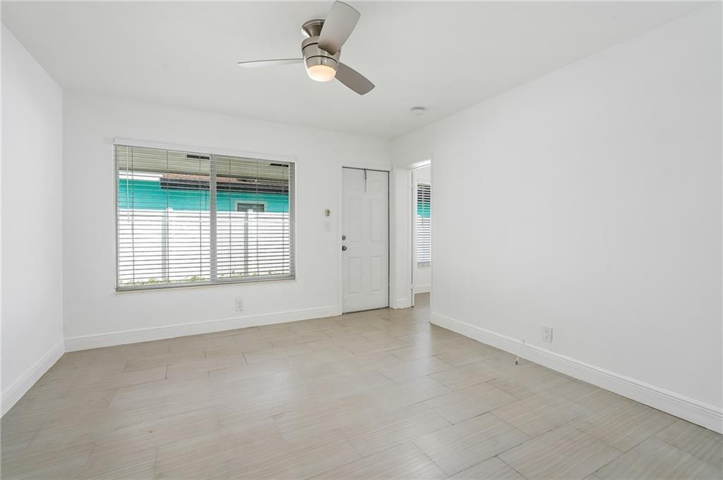 883 NE 33rd Street