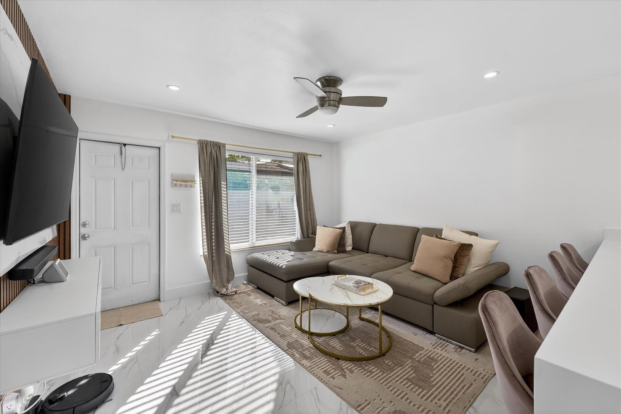 883 NE 33rd Street