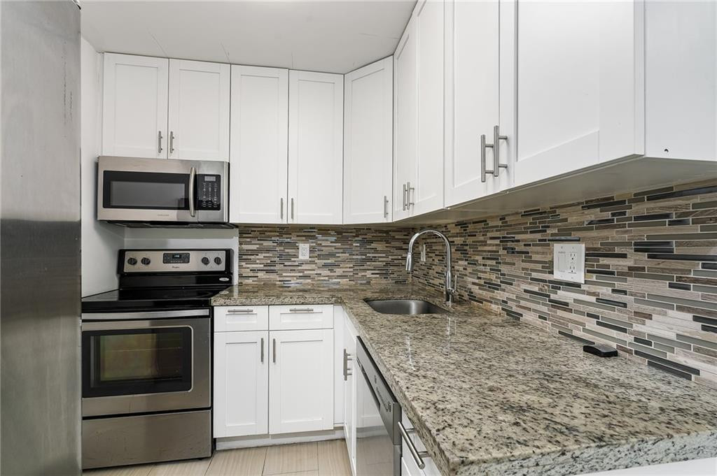 883 NE 33rd Street