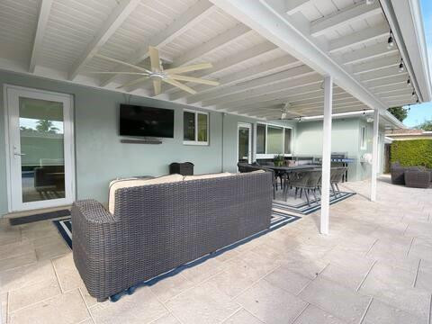 1580 SE 5th Street