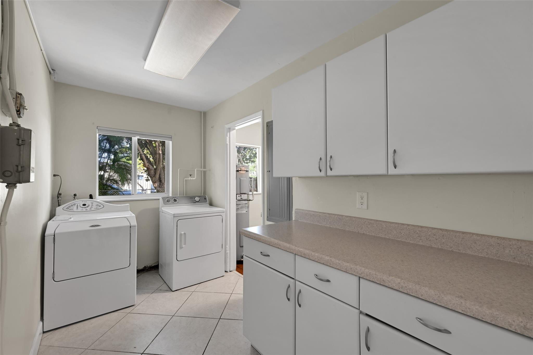 417 NE 10th Avenue