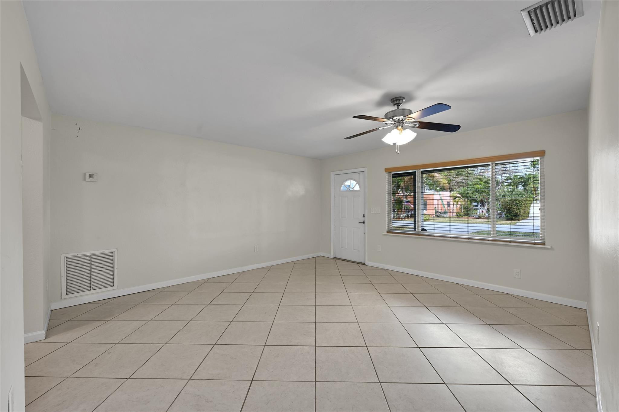 417 NE 10th Avenue