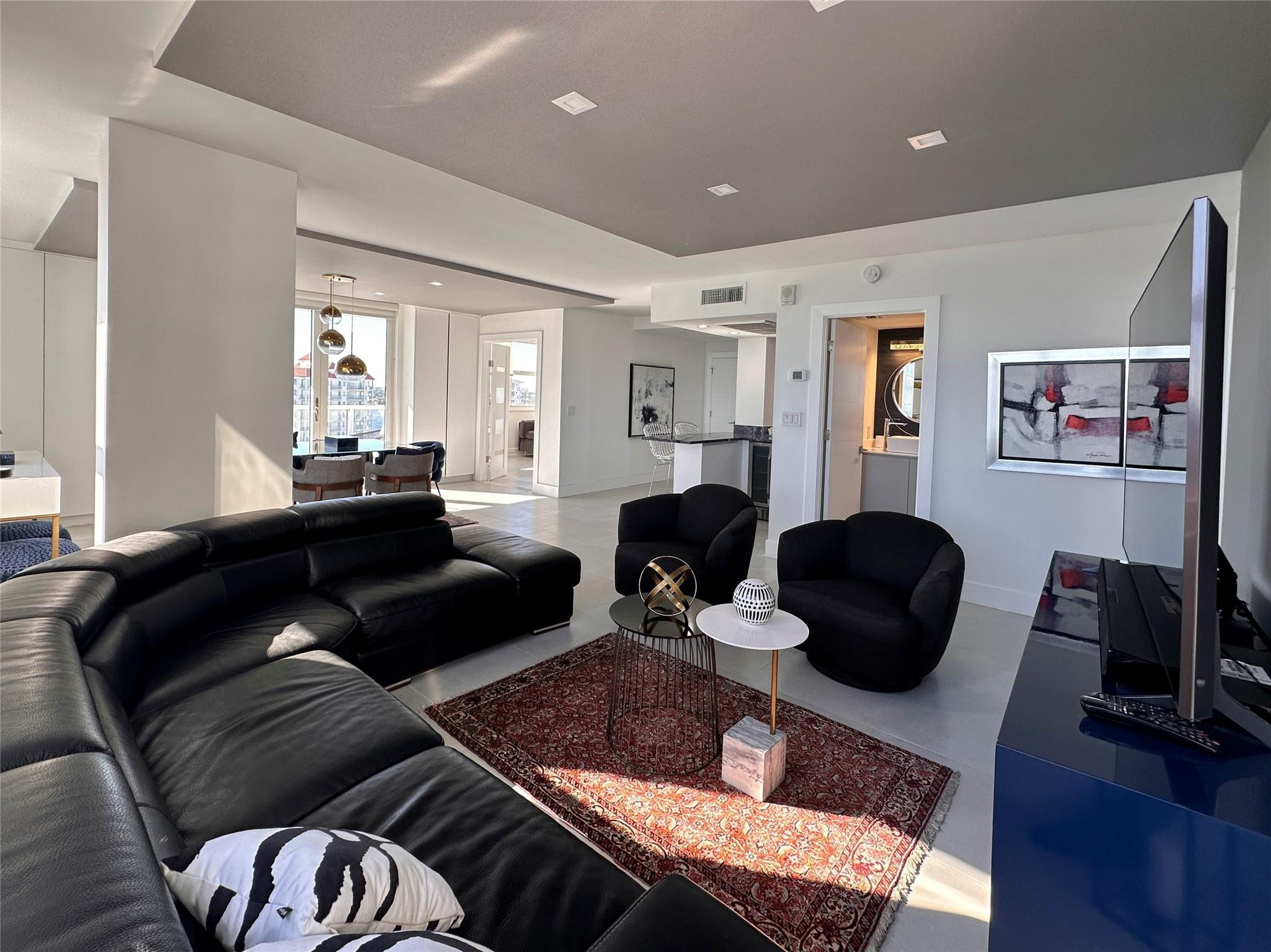 209 N Fort Lauderdale Beach Boulevard Unit: 11C