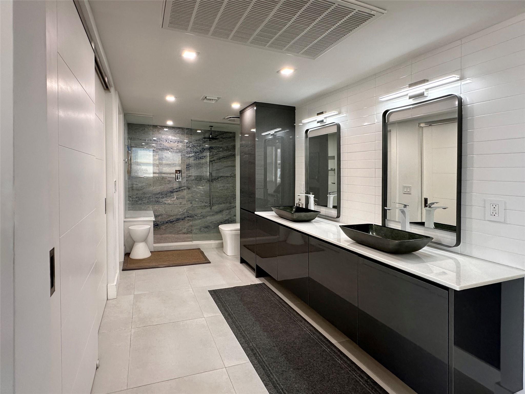 209 N Fort Lauderdale Beach Boulevard Unit: 11C