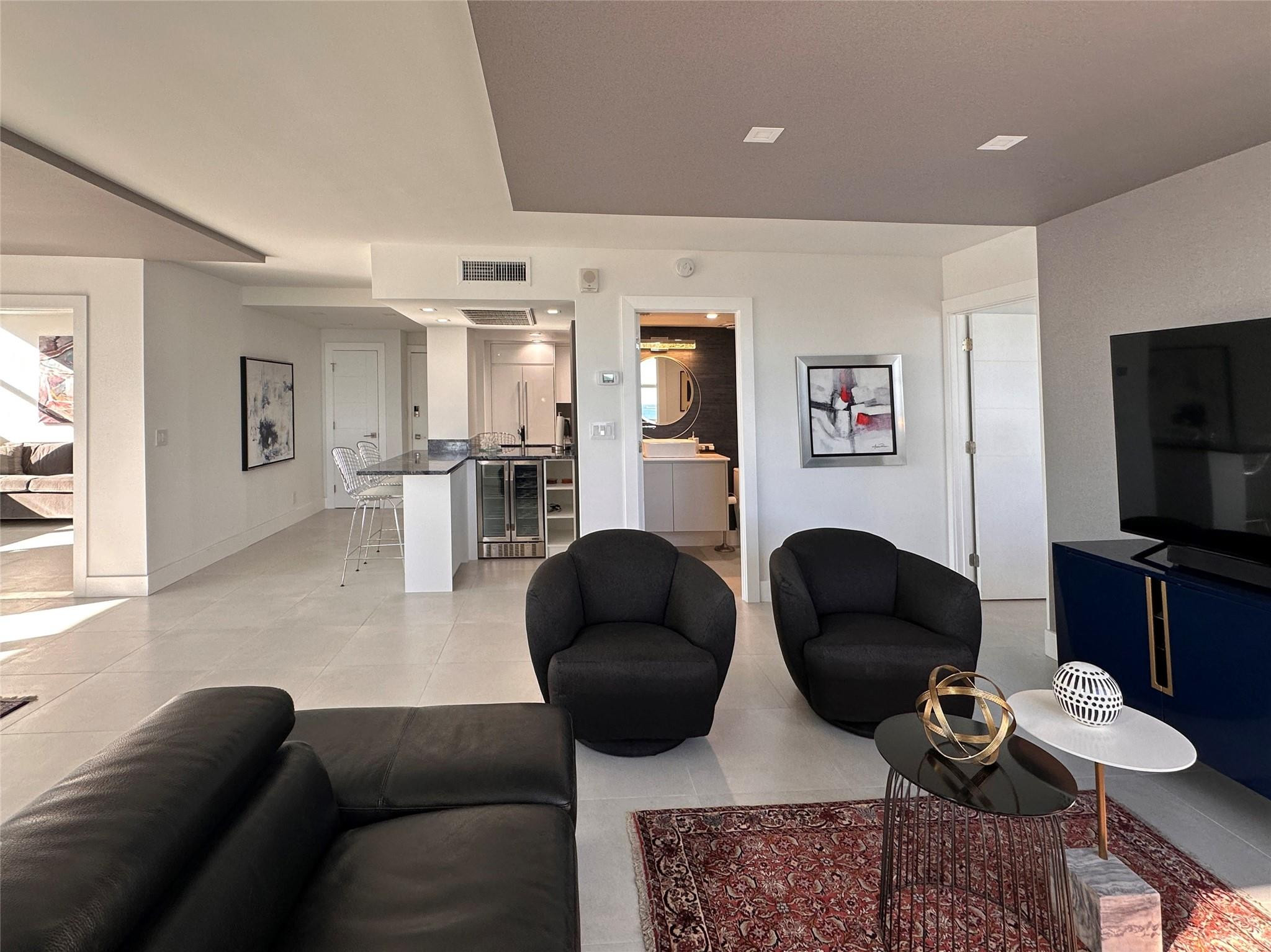 209 N Fort Lauderdale Beach Boulevard Unit: 11C