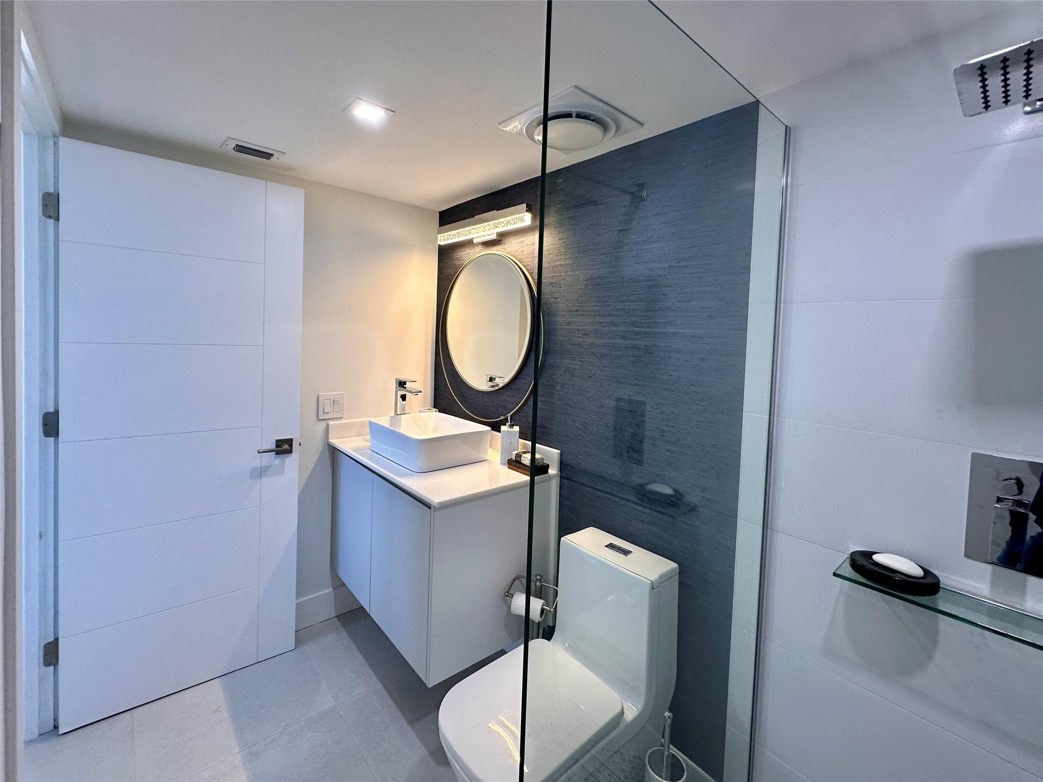 209 N Fort Lauderdale Beach Boulevard Unit: 11C