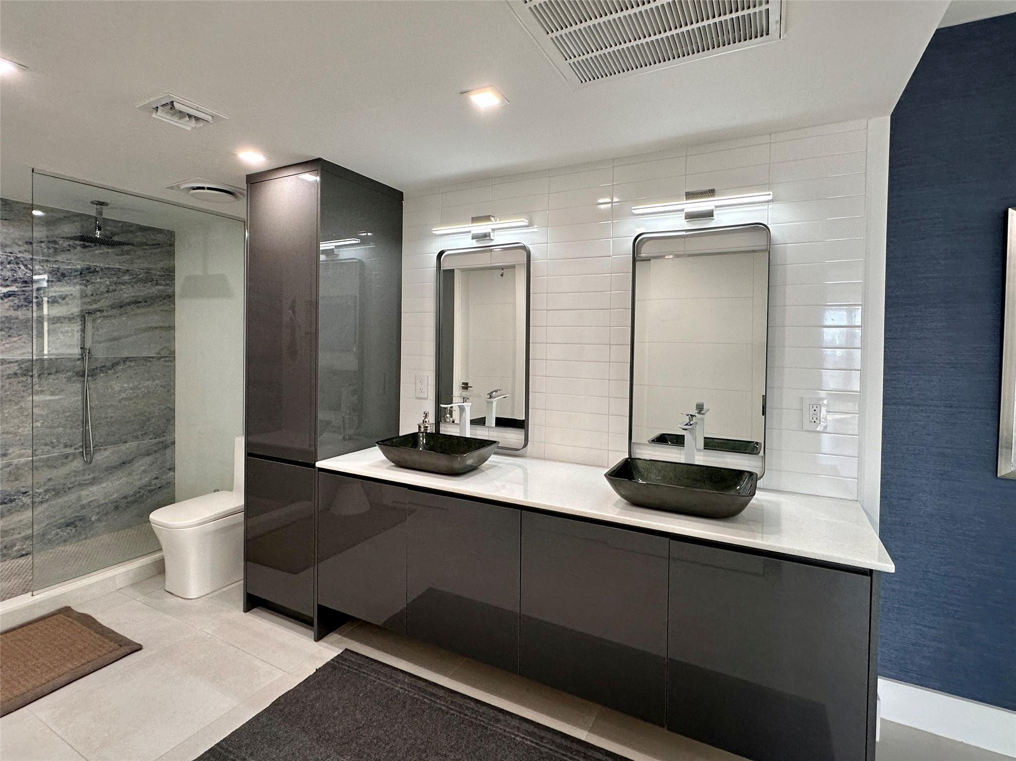 209 N Fort Lauderdale Beach Boulevard Unit: 11C