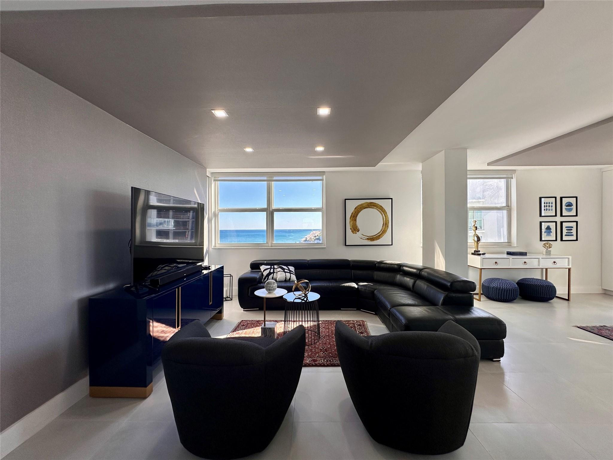 209 N Fort Lauderdale Beach Boulevard Unit: 11C