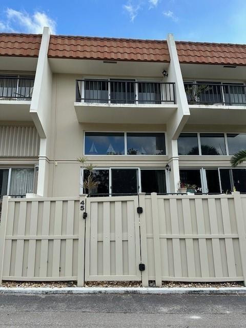 5555 N Ocean Boulevard 45, Lauderdale-By-The-Sea Unit: 45