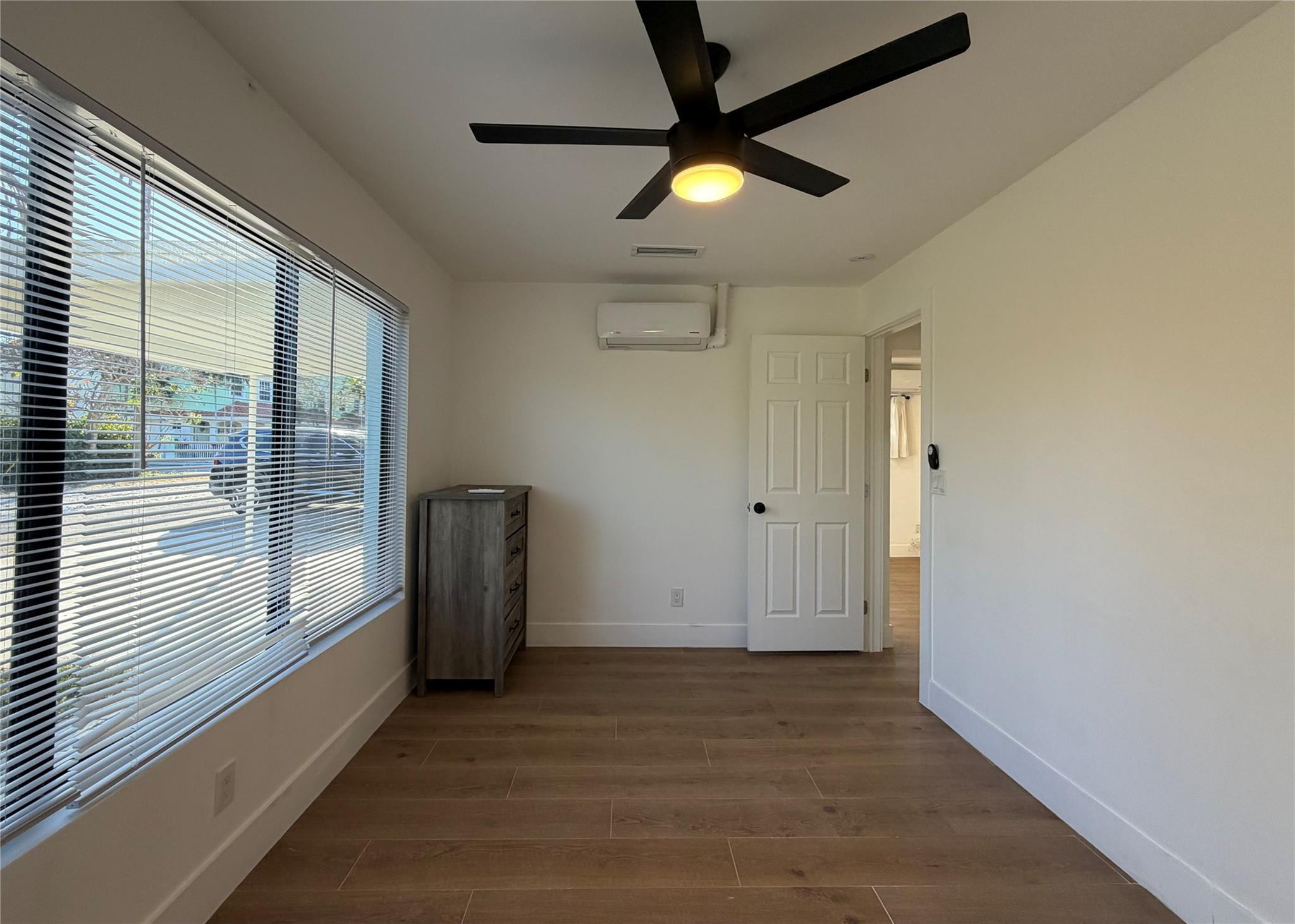 1230 S Federal Highway 1