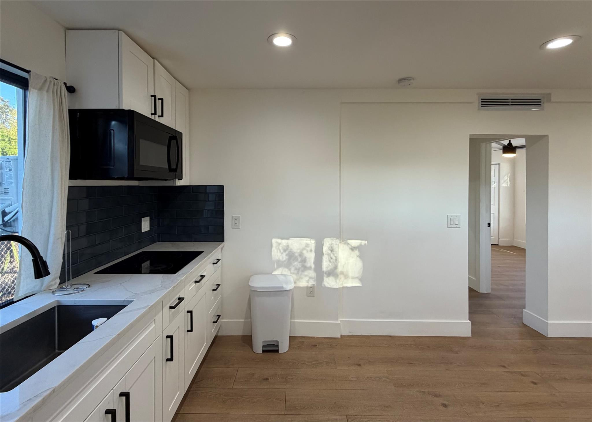 1230 S Federal Highway 1