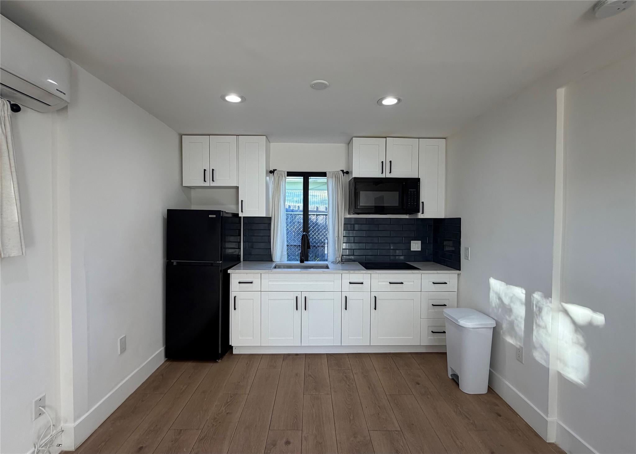 1230 S Federal Highway 1
