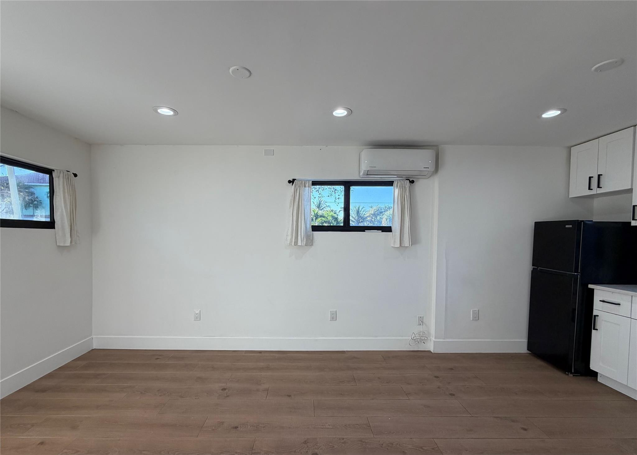 1230 S Federal Highway 1