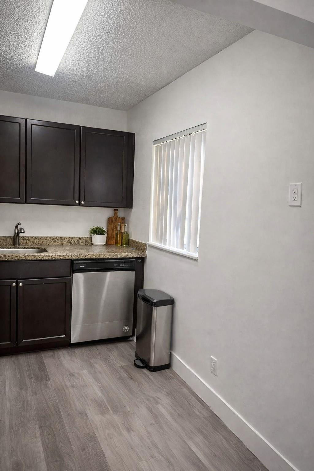 1120 Meadows Circle 1120